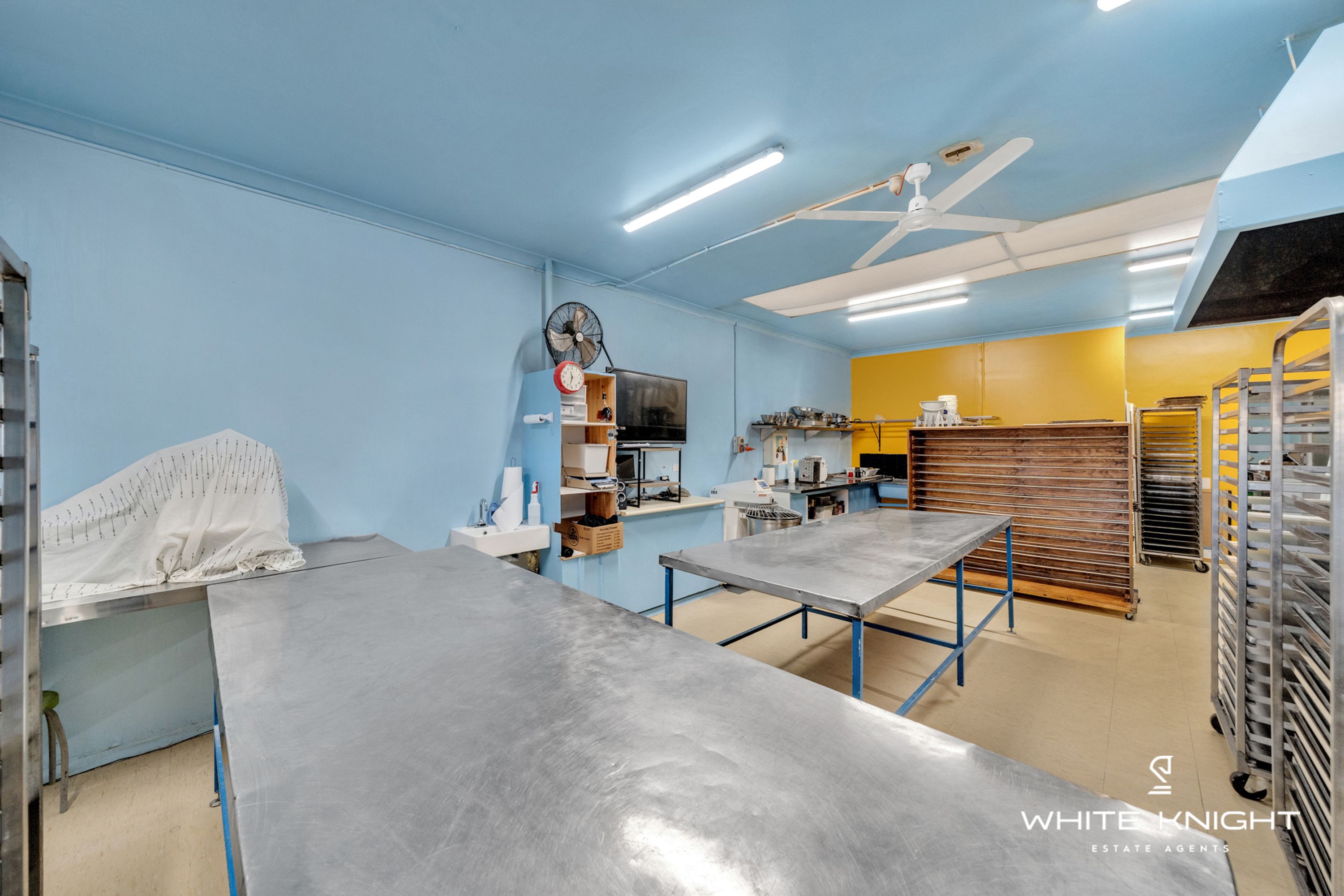 54 Gertz Avenue, Reservoir VIC 3073, Reservoir - Thumbnail 5