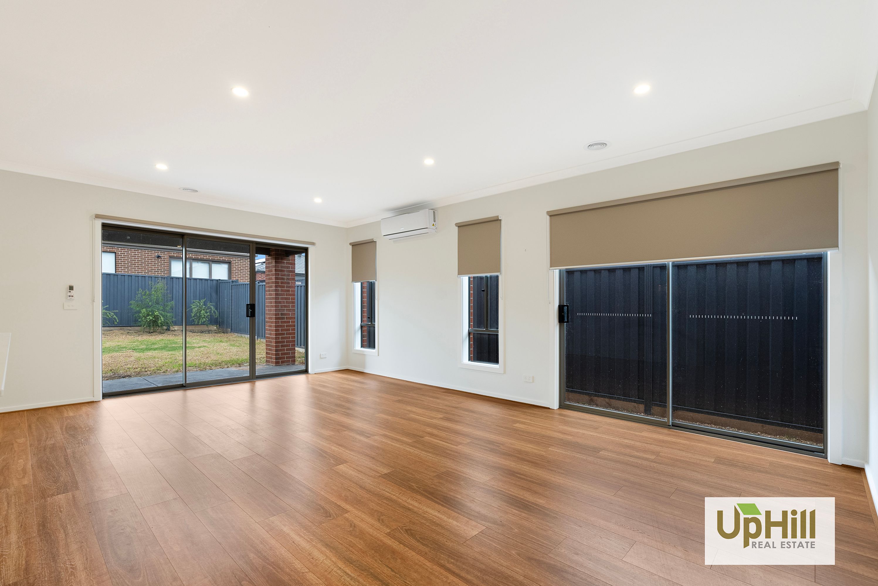 20 Croft Dr, Clyde North - Thumbnail 2