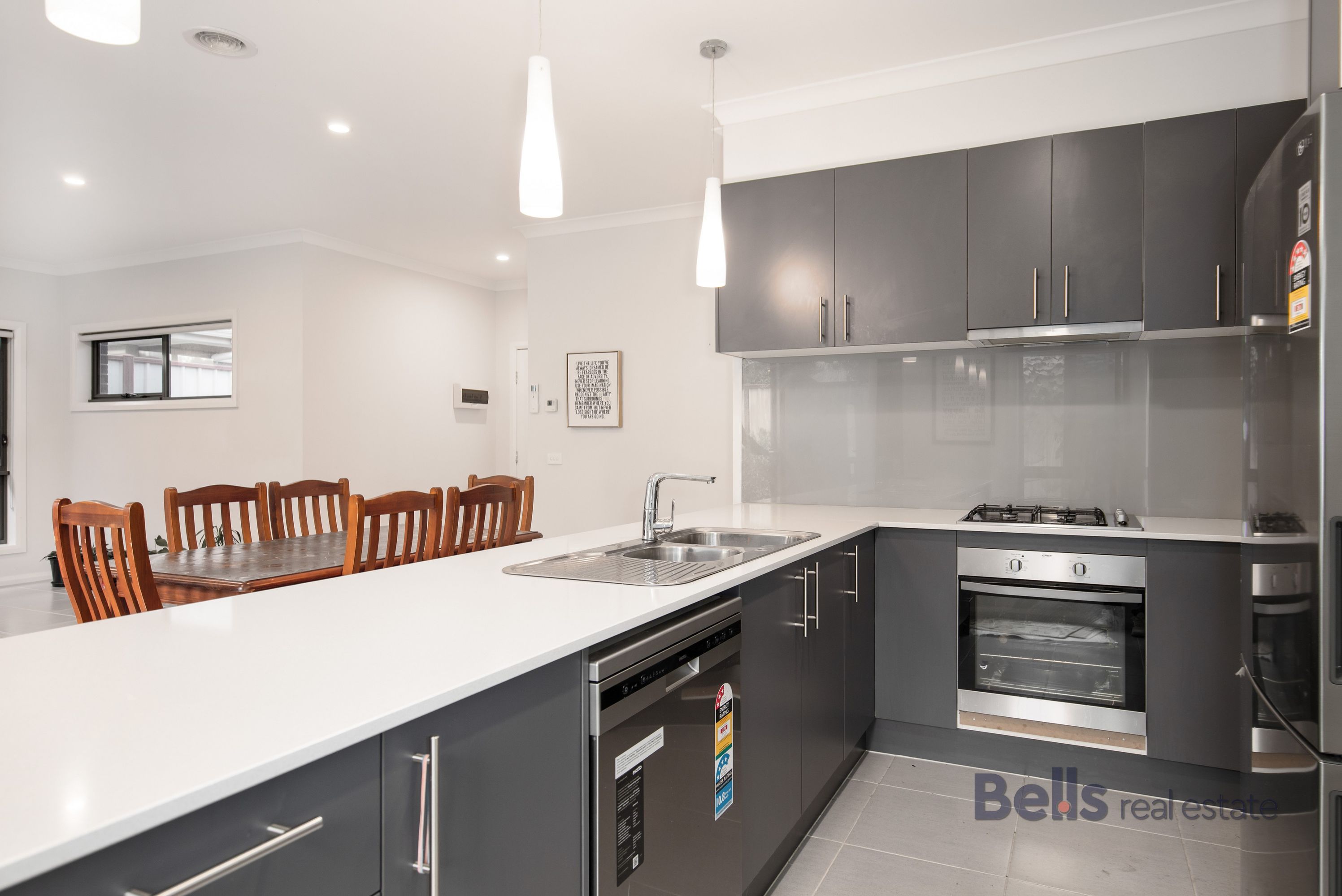 2/14 Kingsley Place, Delahey - Thumbnail 5