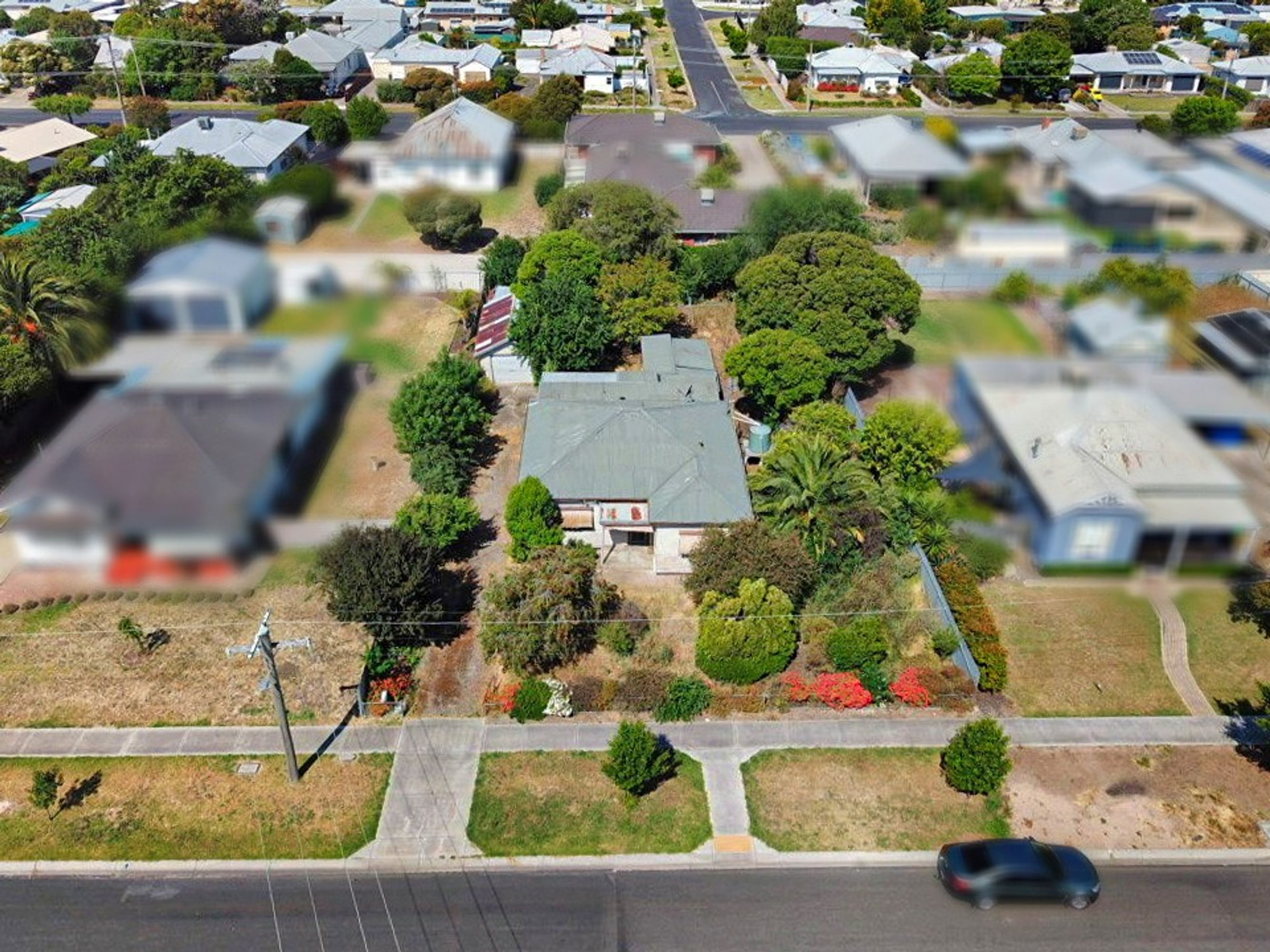 14 Valentine Avenue, Horsham VIC 3400, Horsham - Thumbnail 3