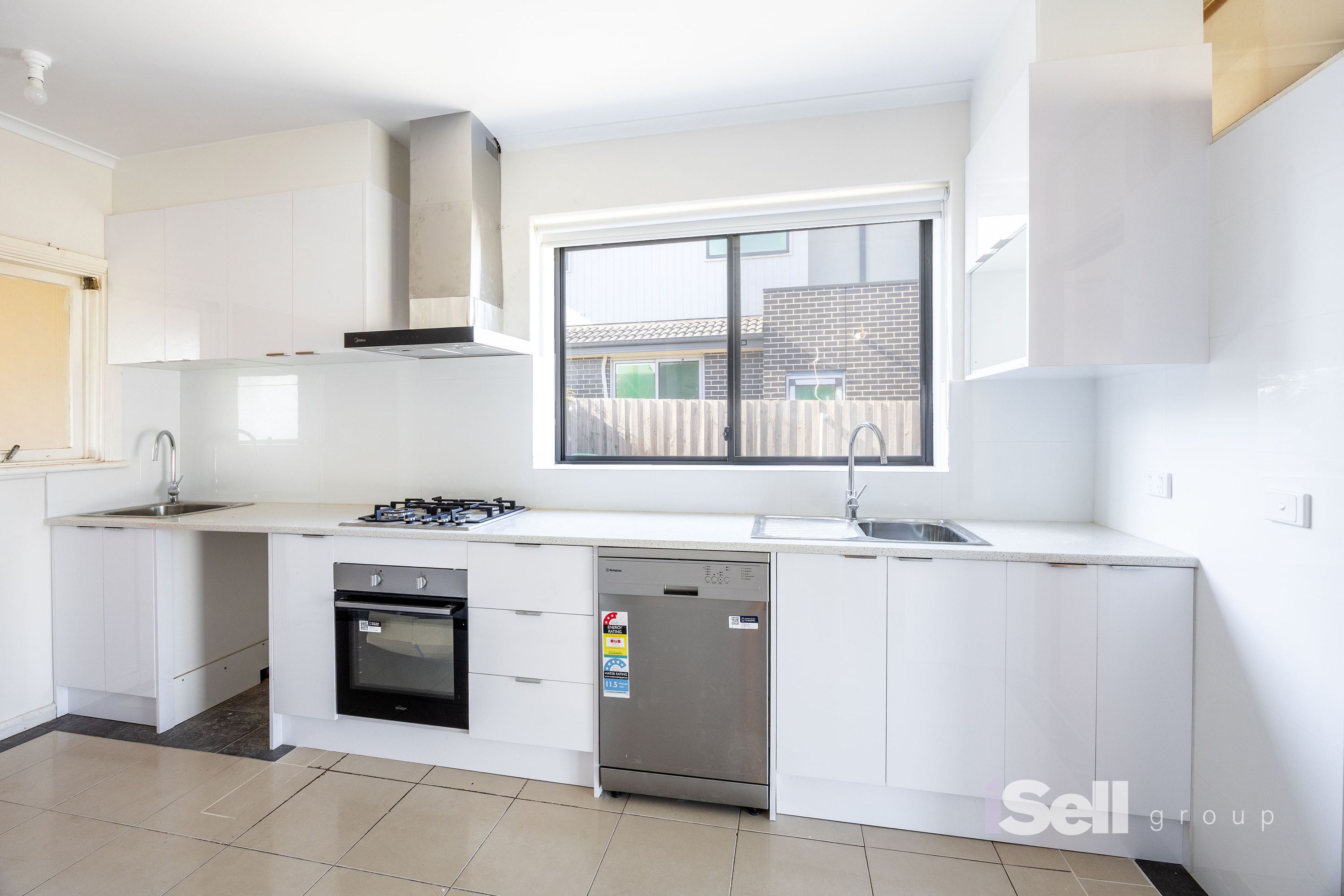 13 Neale Street, Springvale - Thumbnail 5