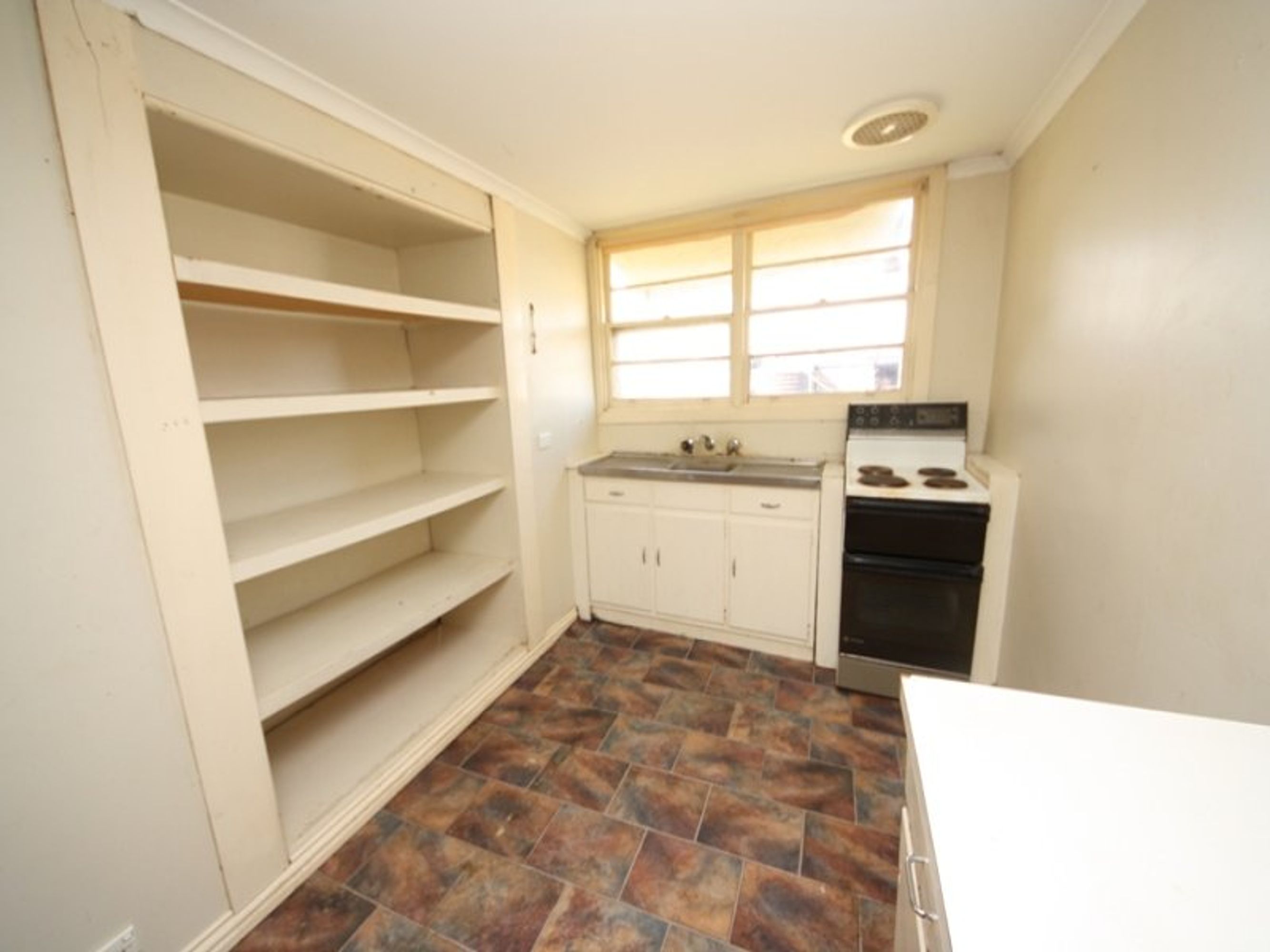 10 Rockley Street, Nhill VIC 3418, Nhill - Thumbnail 4