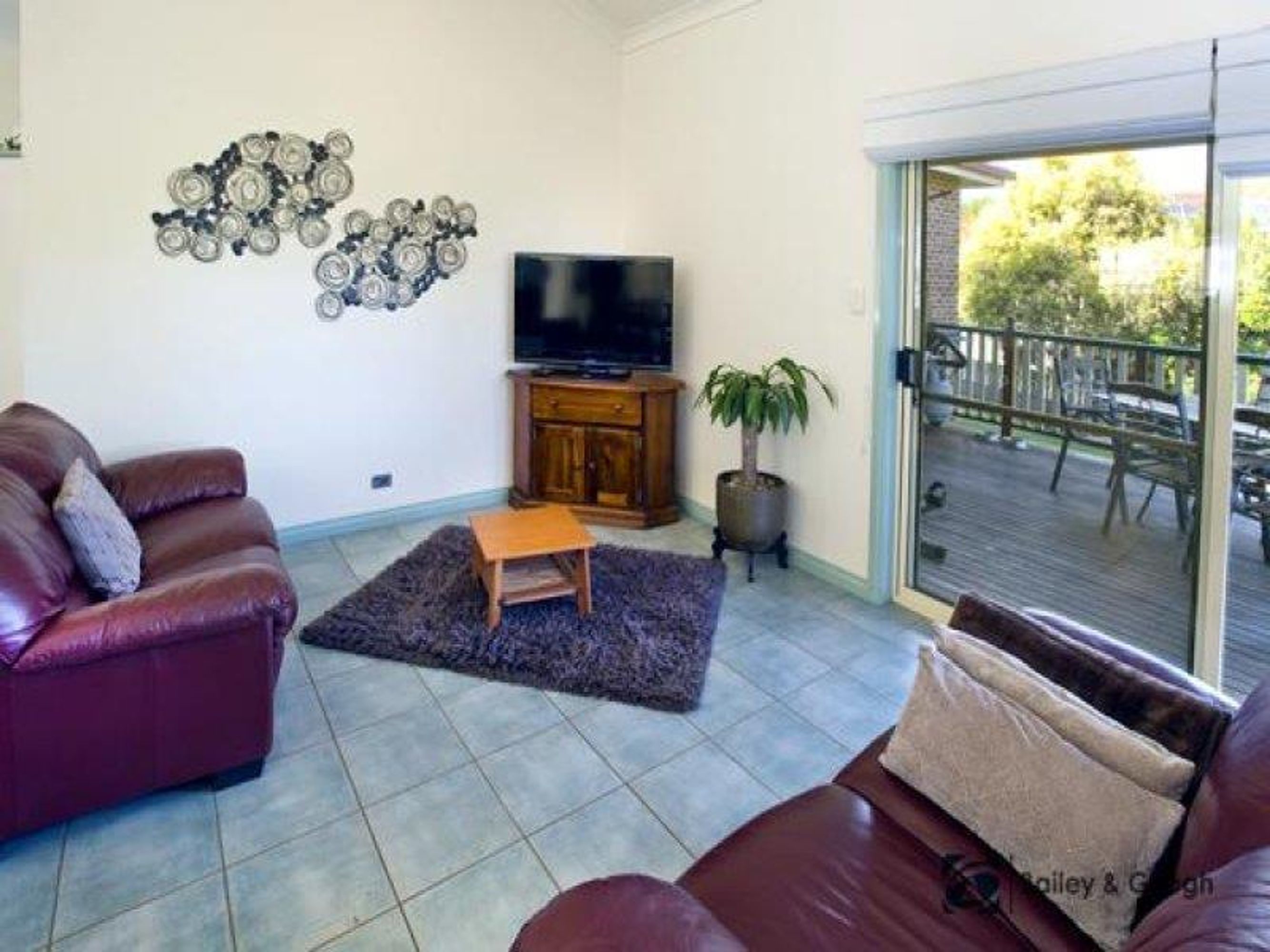 22 Hillside Drive, Junction Hill - Thumbnail 8