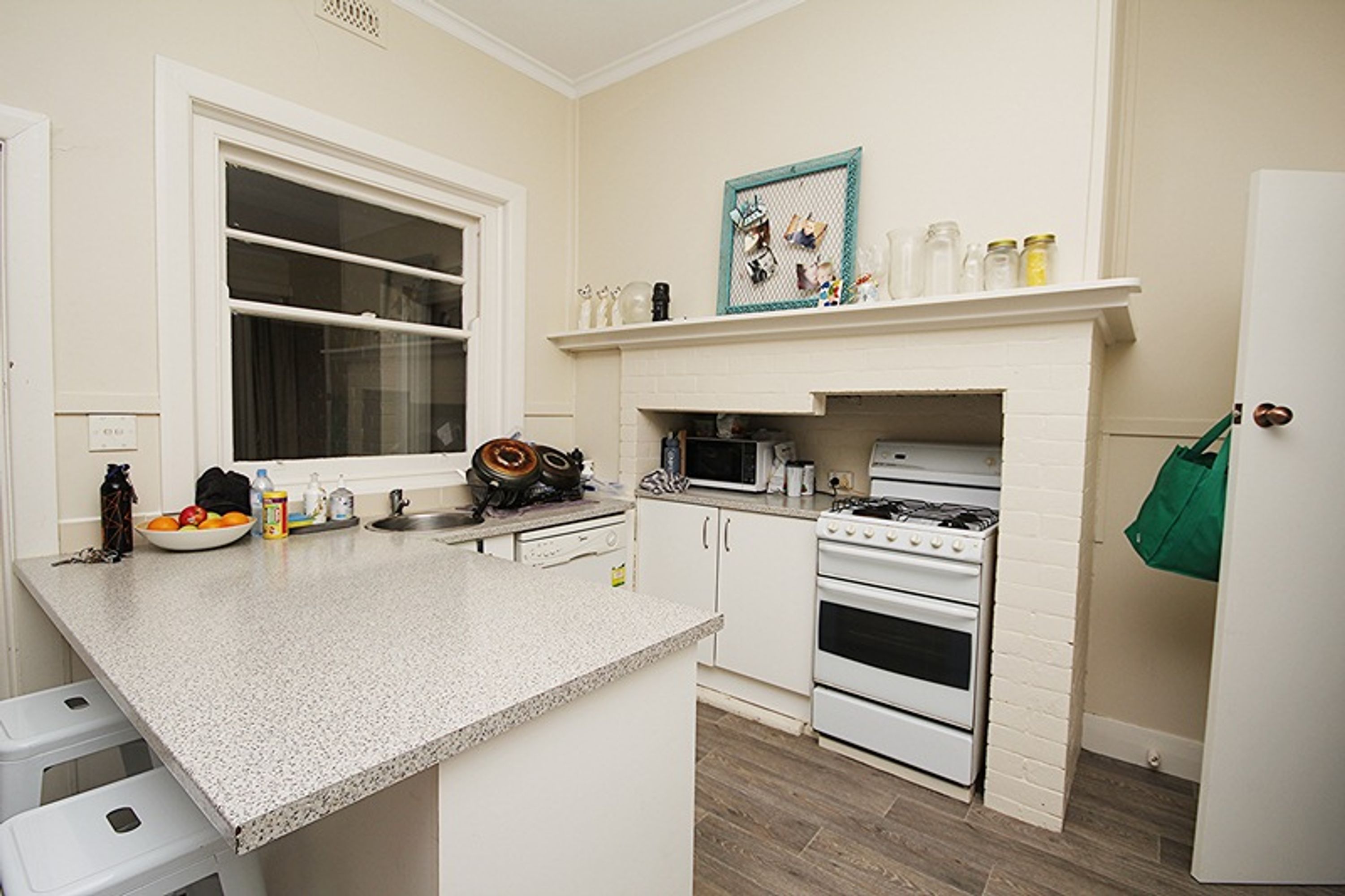 11 Stewart Street, Horsham VIC 3400, Horsham - Thumbnail 3