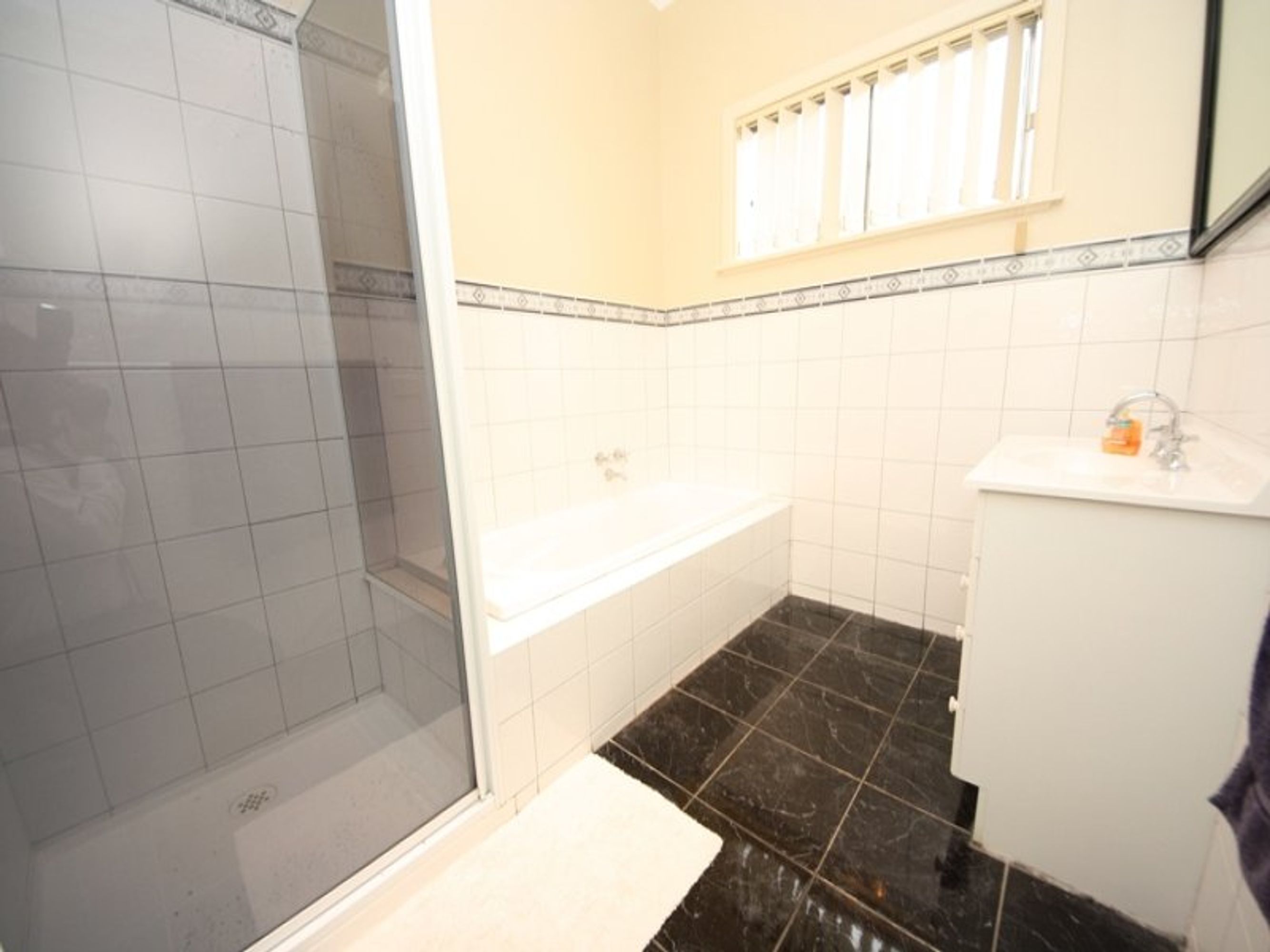 68 Edith Street, Horsham VIC 3400, Horsham - Thumbnail 5