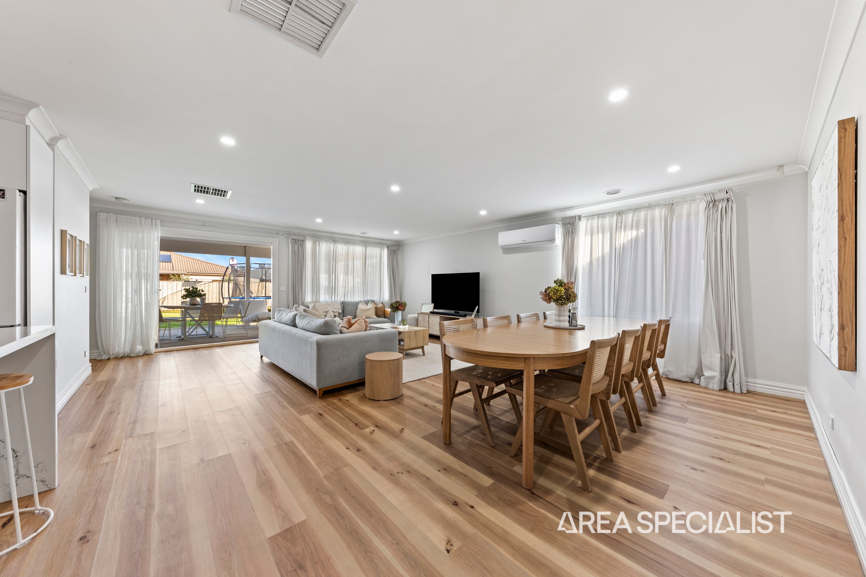 31 Gallery Way, Pakenham - Thumbnail 4