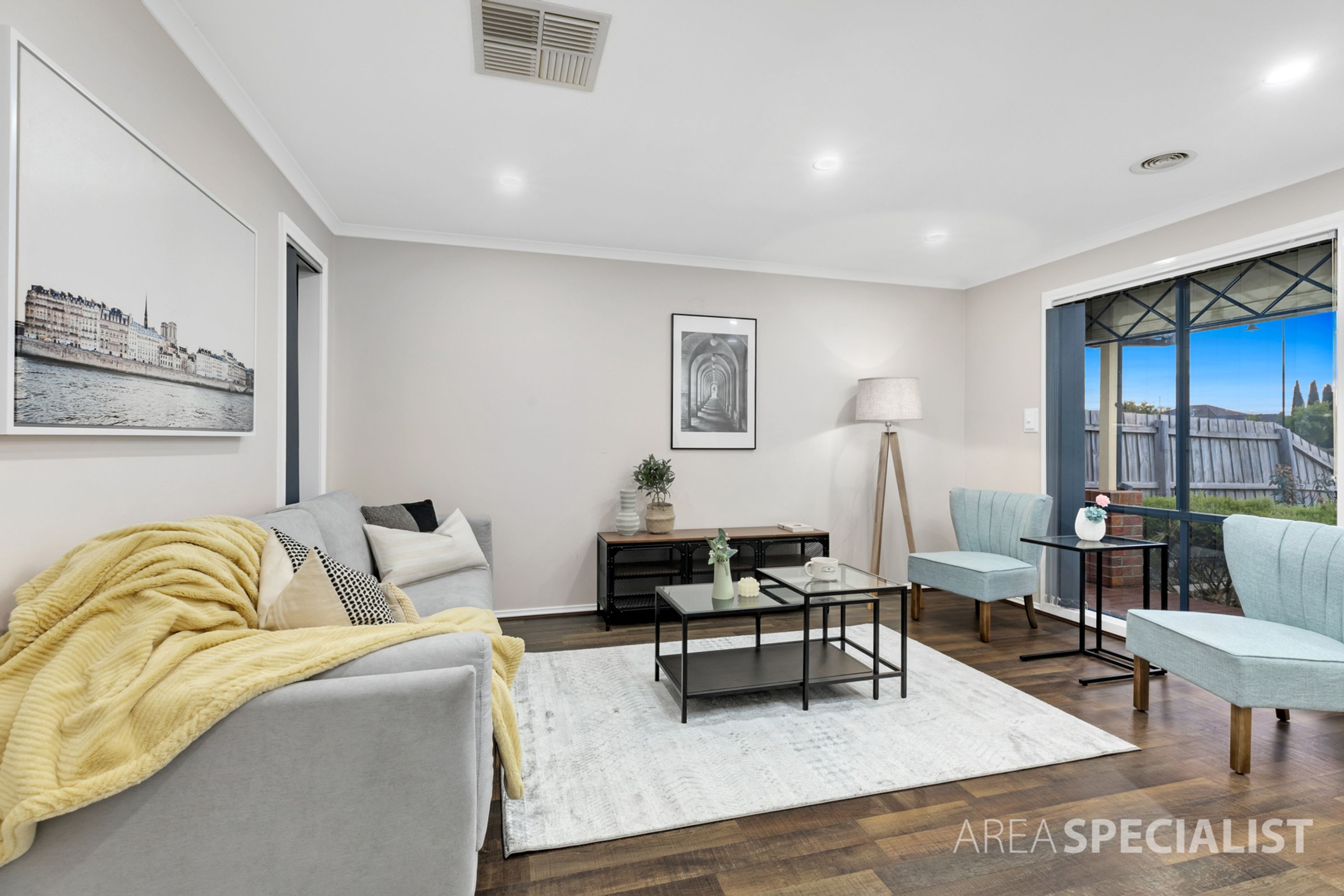 8 Venus Place, Cranbourne, Cranbourne - Thumbnail 4
