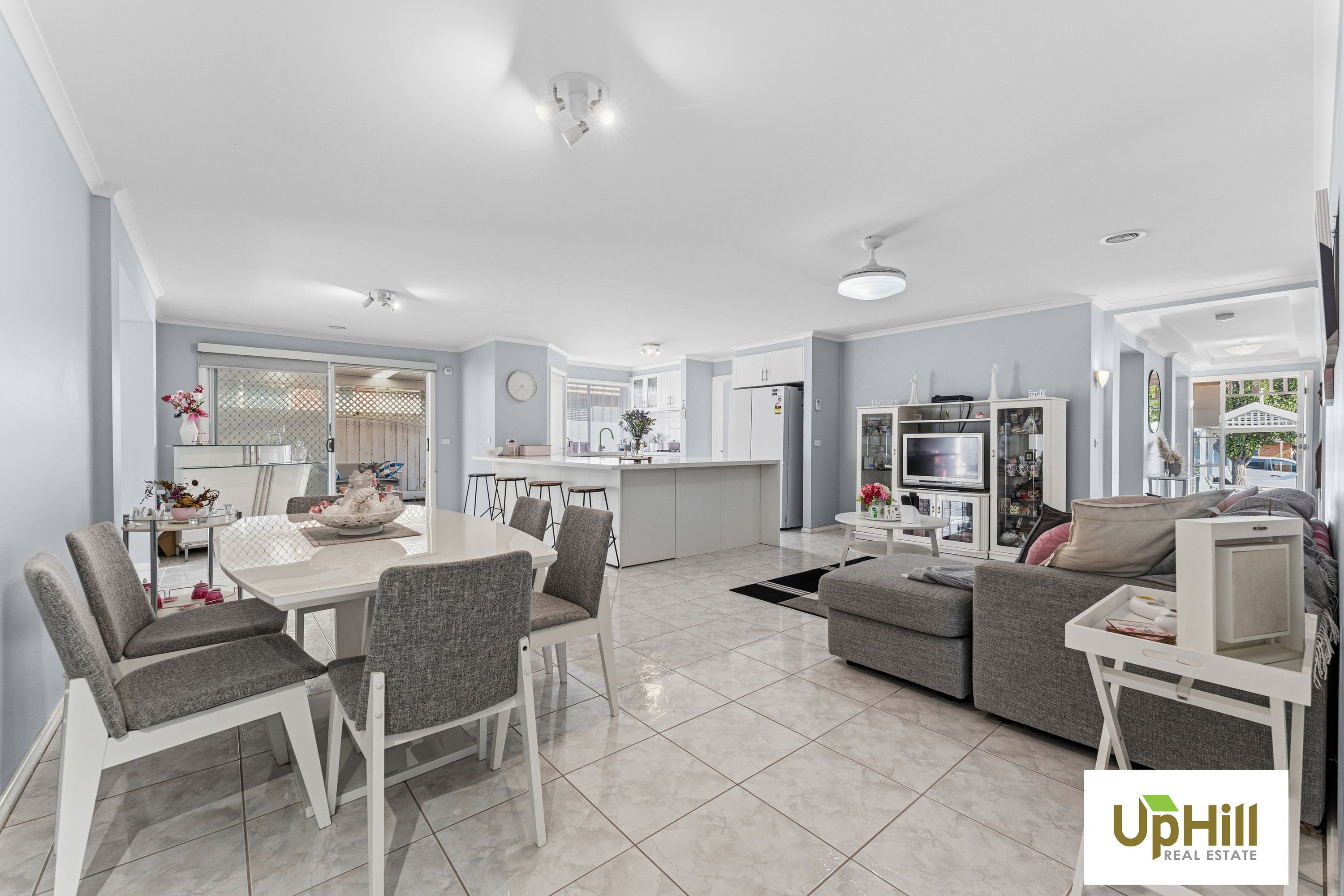 28 Cornwell Crescent, Cranbourne East - Thumbnail 6