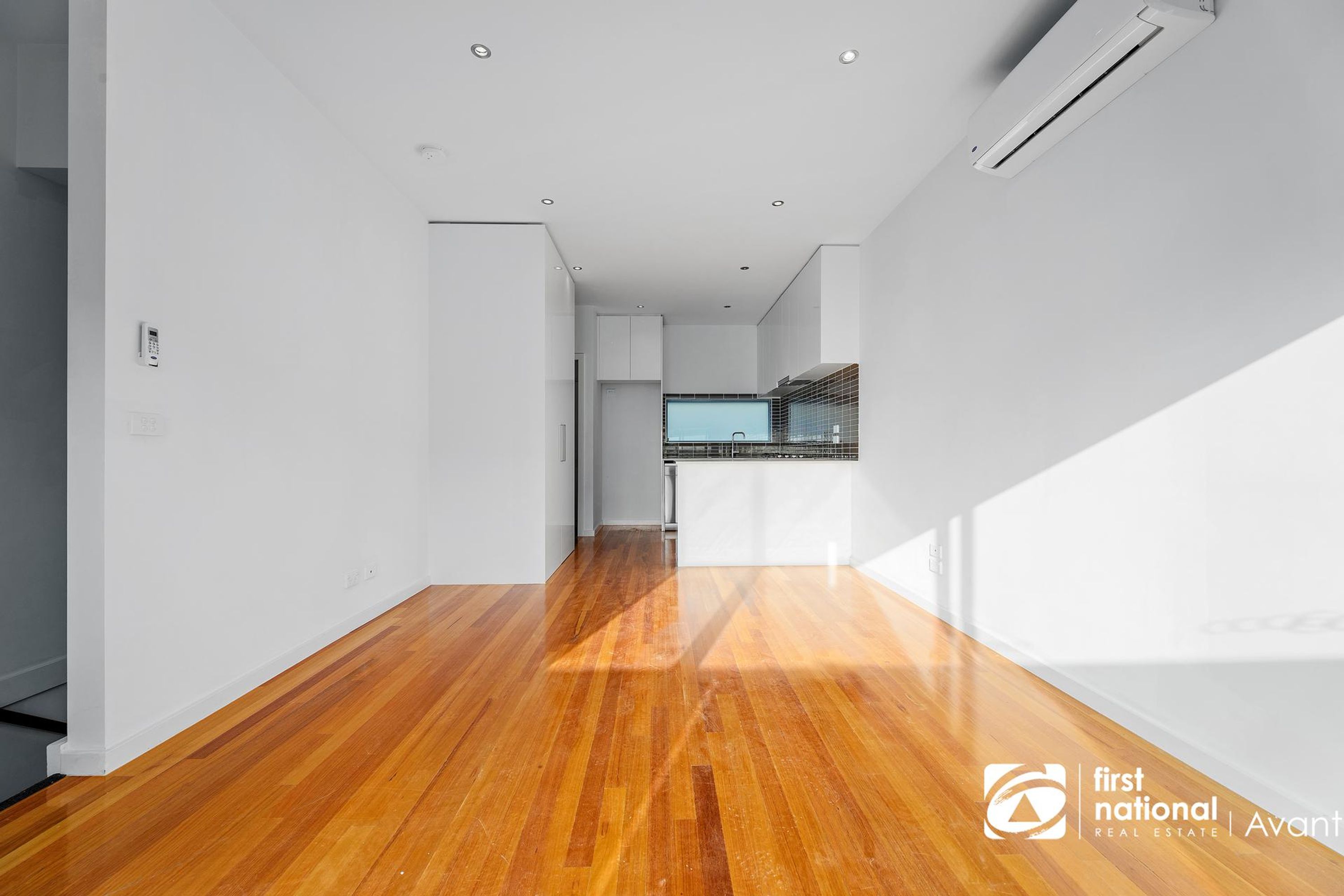 3/142 Thames Street, Box Hill North - Thumbnail 4