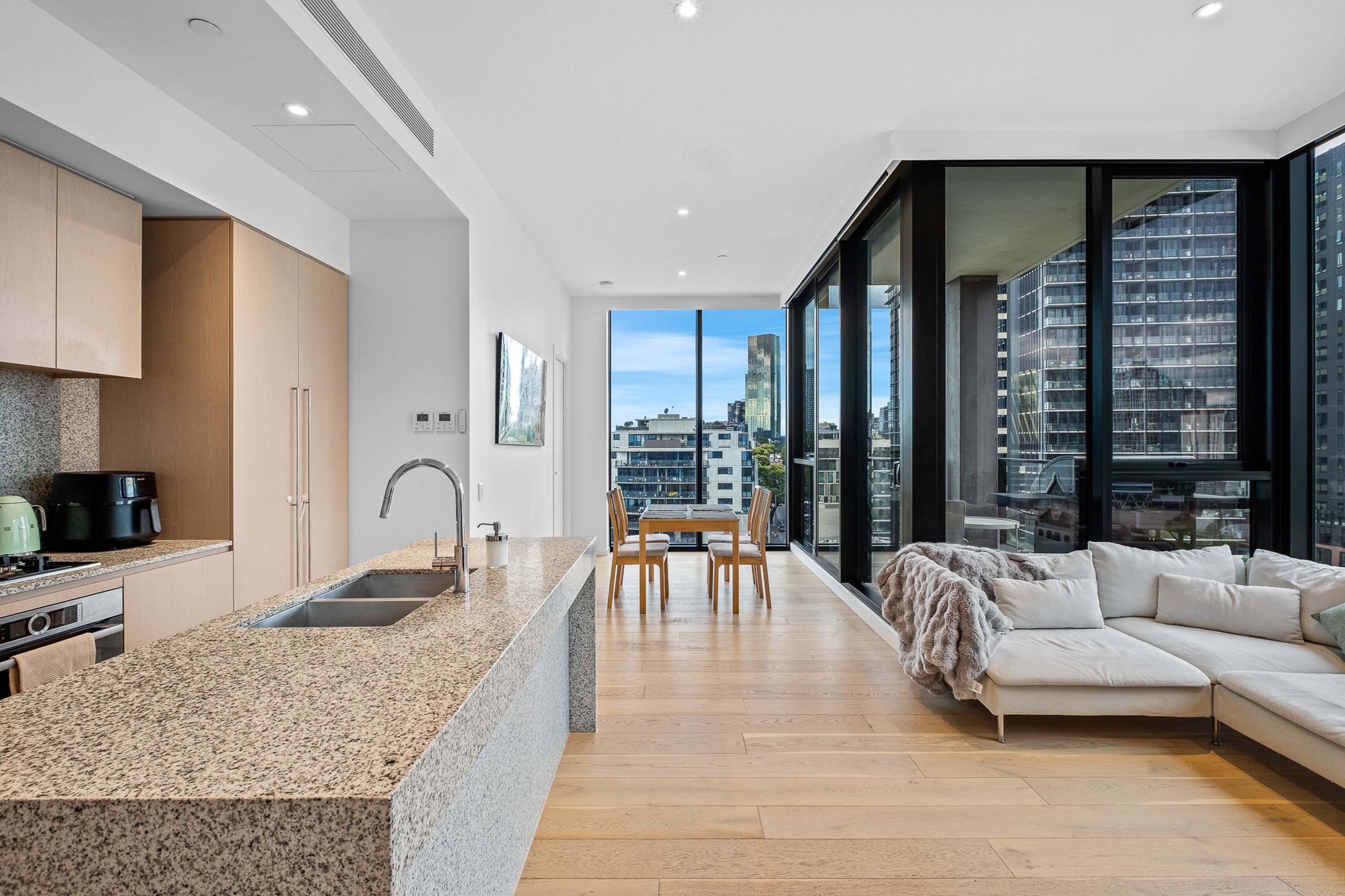 1002/10 Wominjeka Walk, West Melbourne, West Melbourne - Thumbnail 5