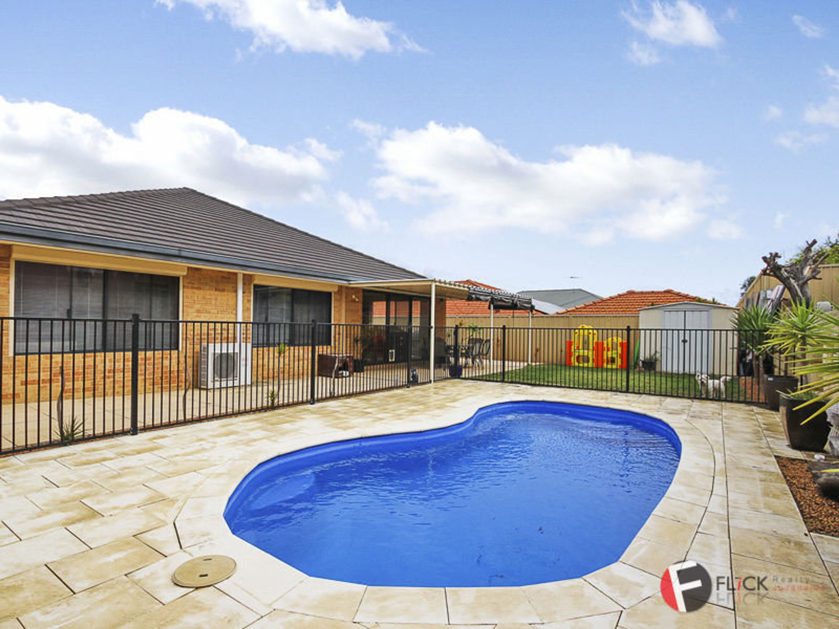 36 Tullow Gardens, Darch, Darch - Thumbnail 2