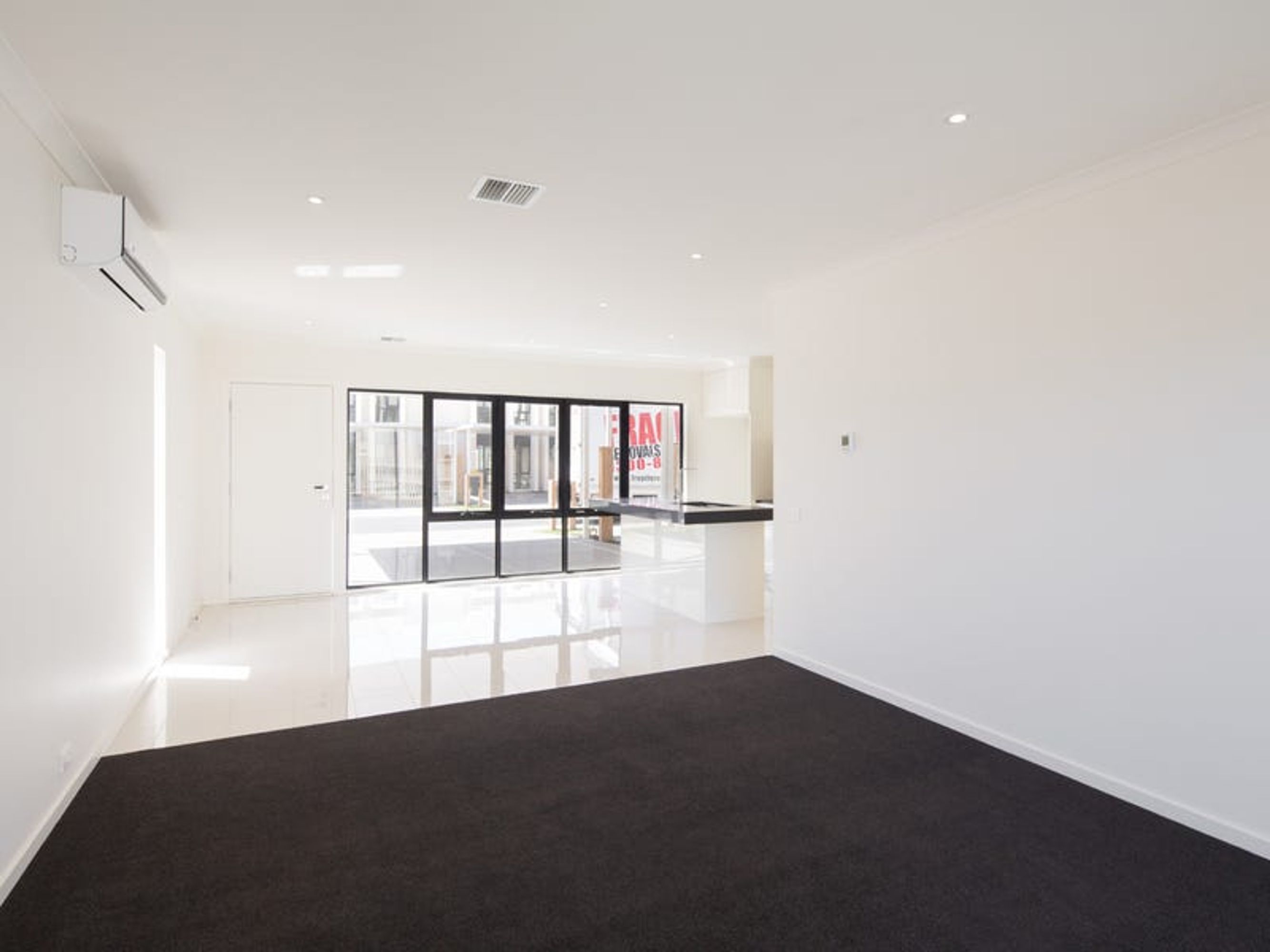 10 Orana Way, Springvale - Thumbnail 4
