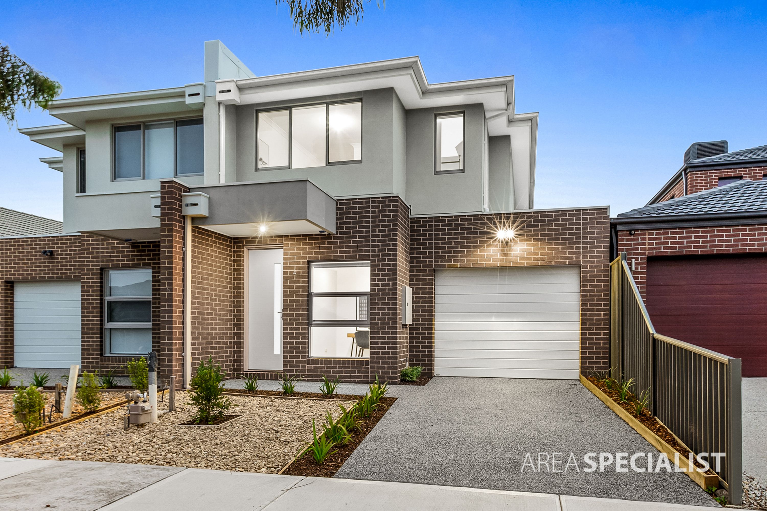 4 Diana Drive, Sunshine West VIC 3020, Sunshine West - Thumbnail 2