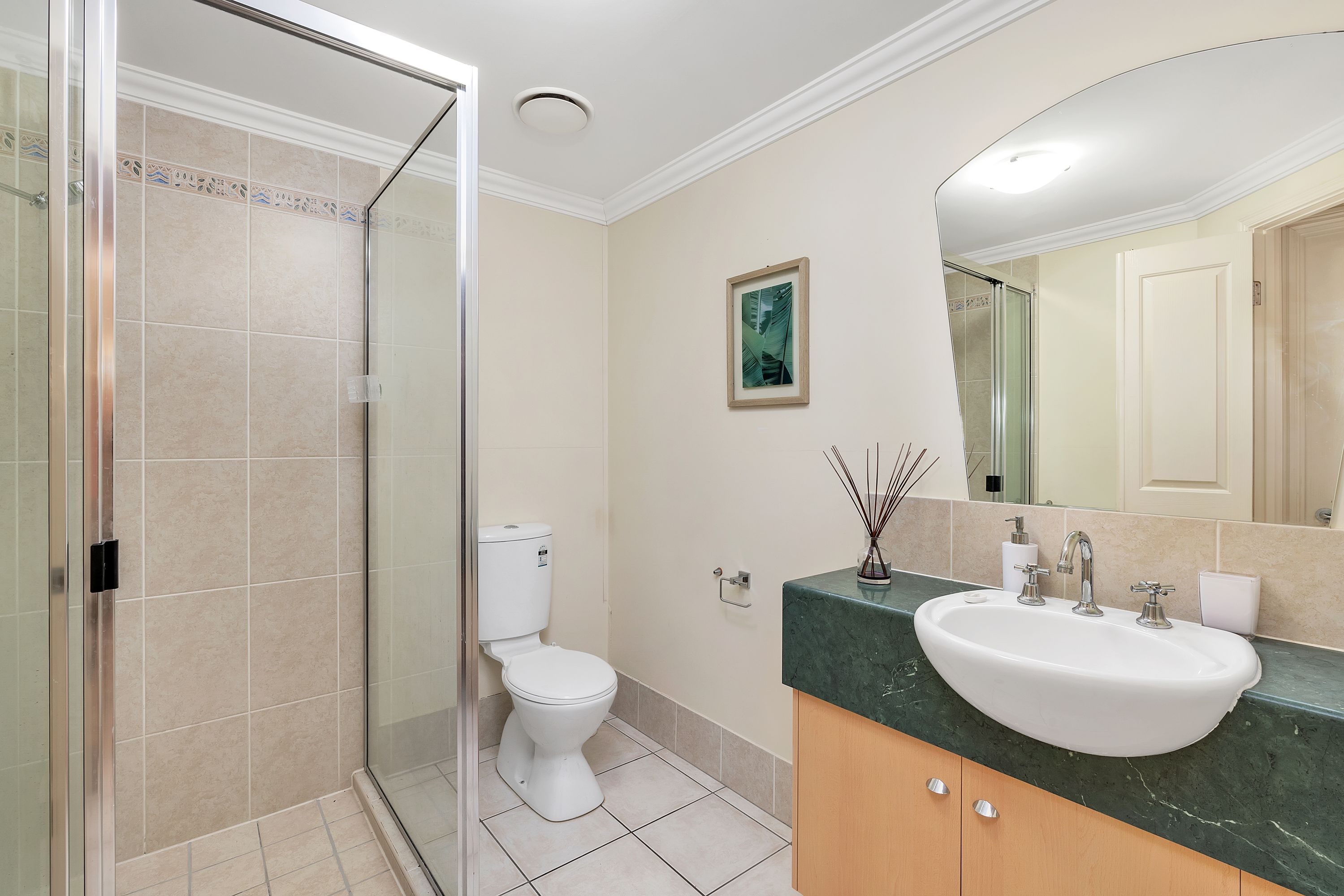 2/304-308 Lake Street, Cairns North - Thumbnail 8