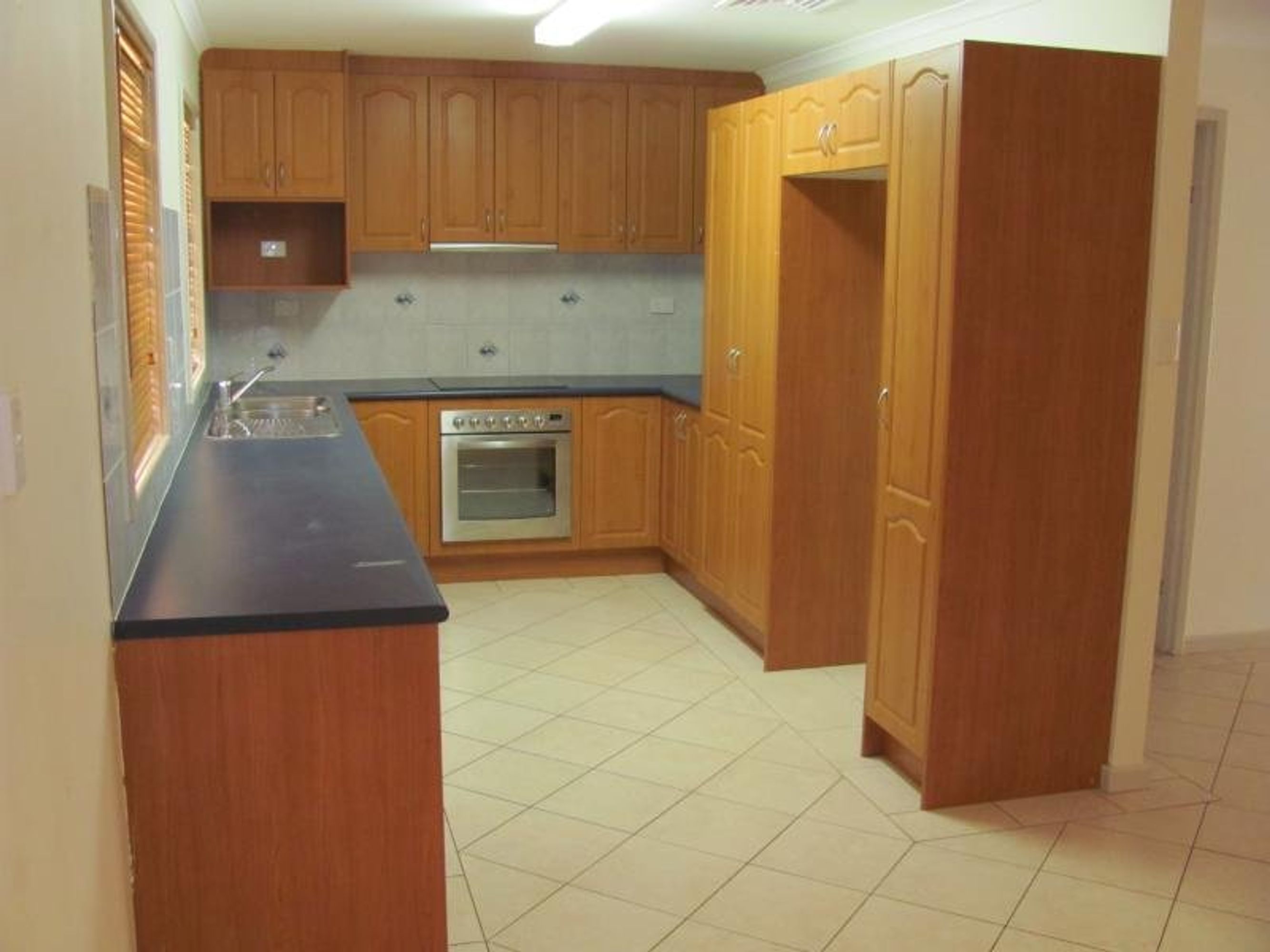 10 Lovell Place, South Hedland, South Hedland - Thumbnail 3