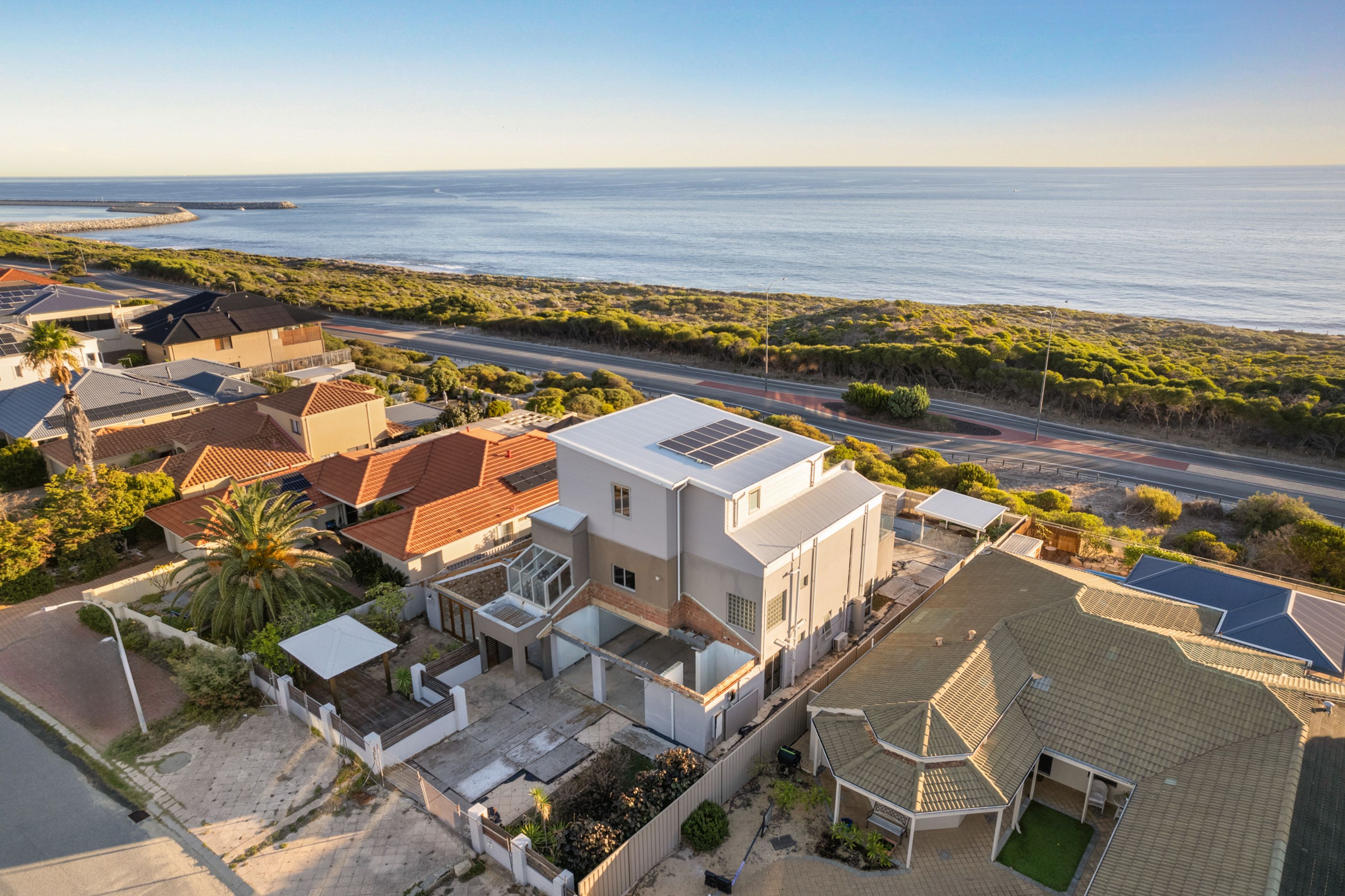 10 Mabena Place, Ocean Reef - Thumbnail 4