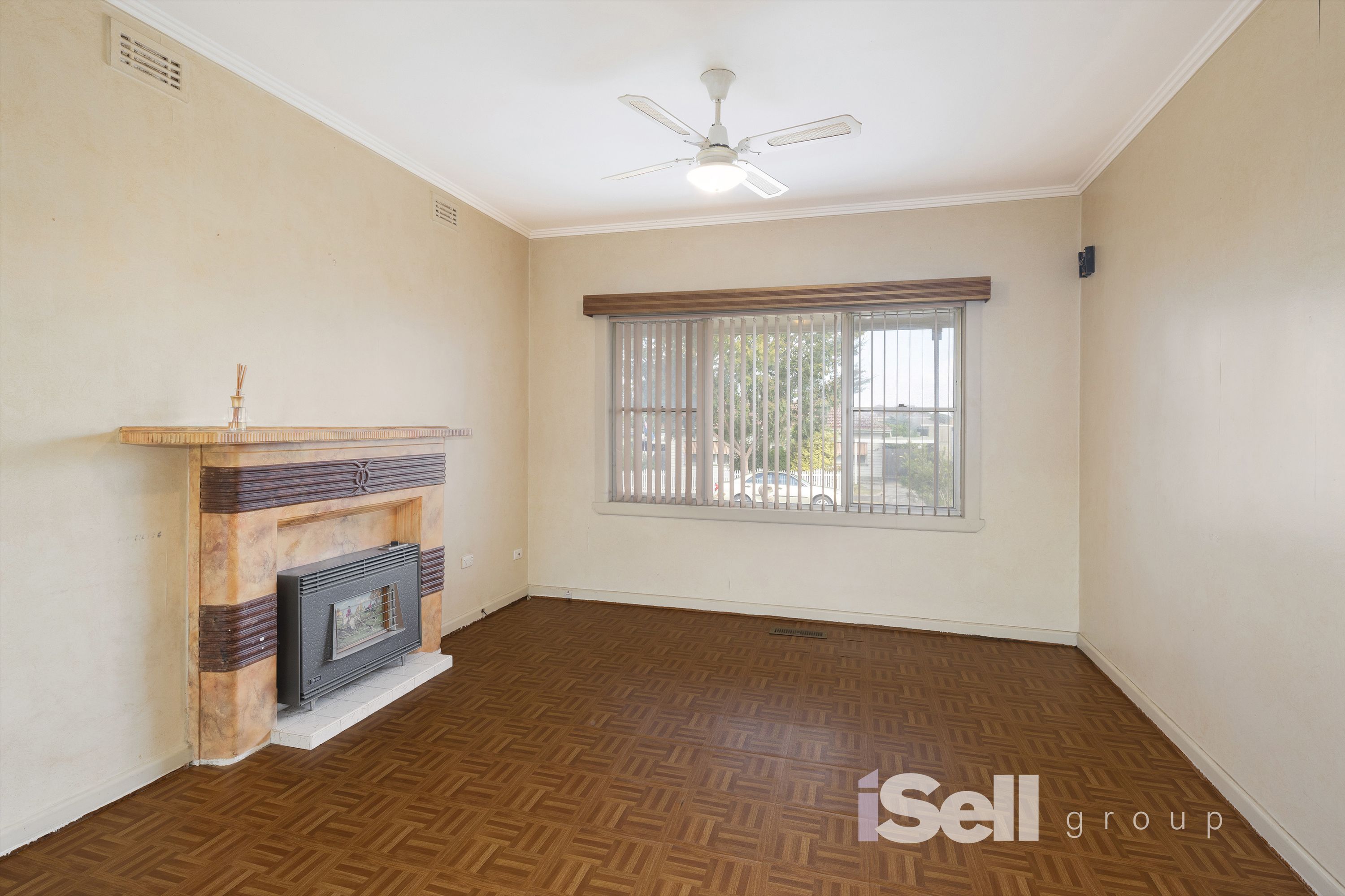 17 Moncur Avenue, Springvale - Thumbnail 2
