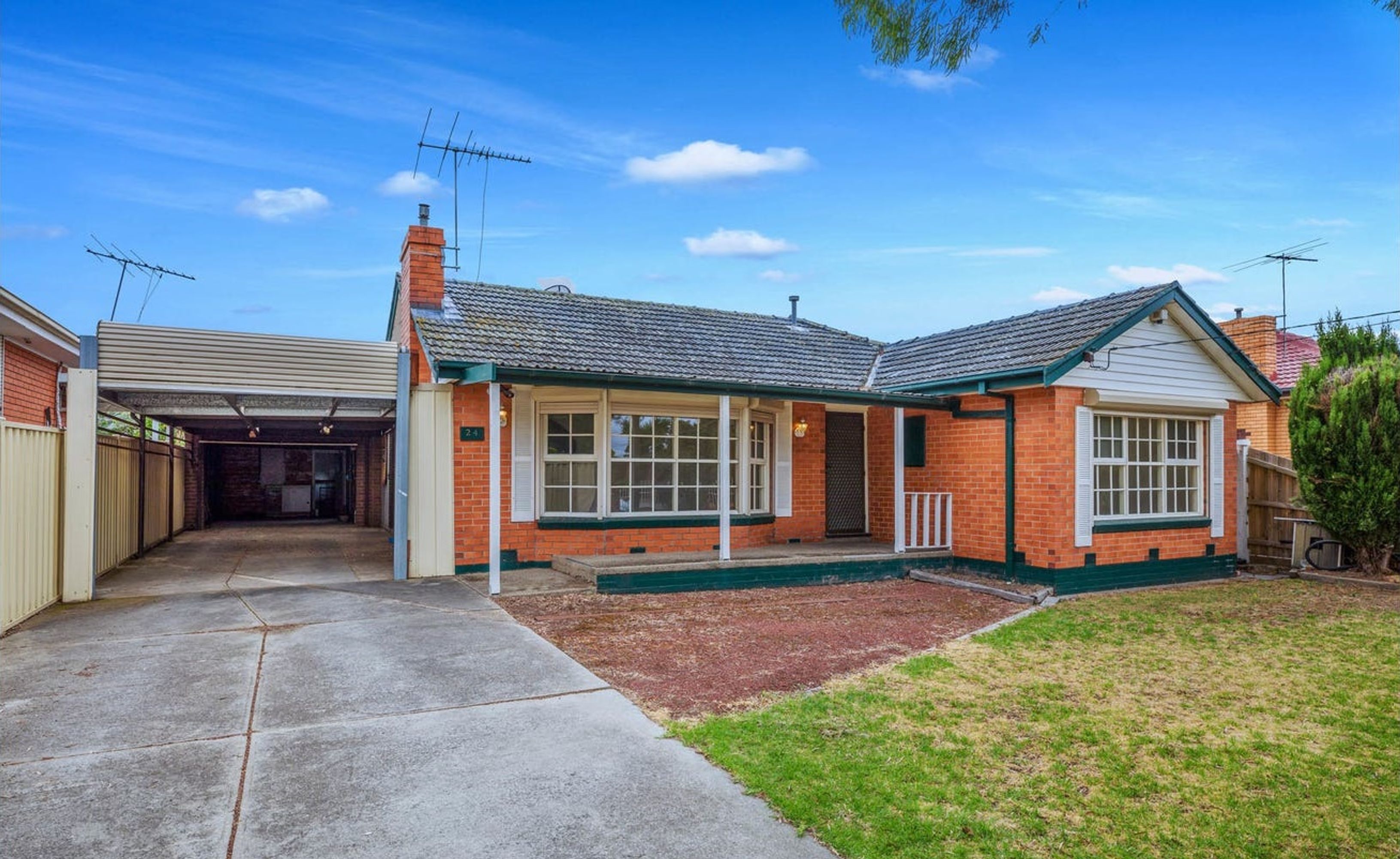 24 Yarmouth Avenue, St Albans VIC 3021, St Albans - Thumbnail 2