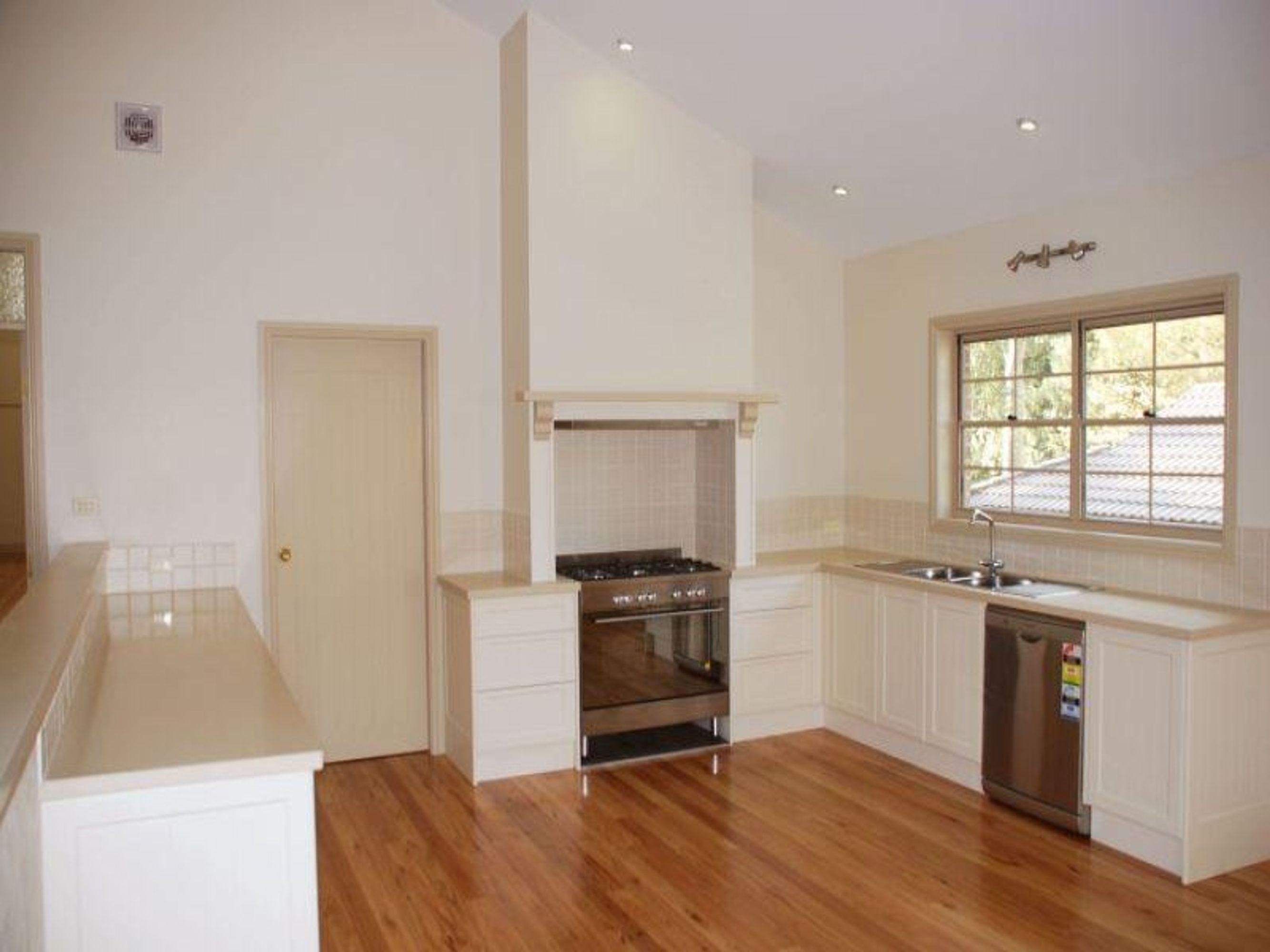 39 Hillview Ave, Katoomba - Thumbnail 5