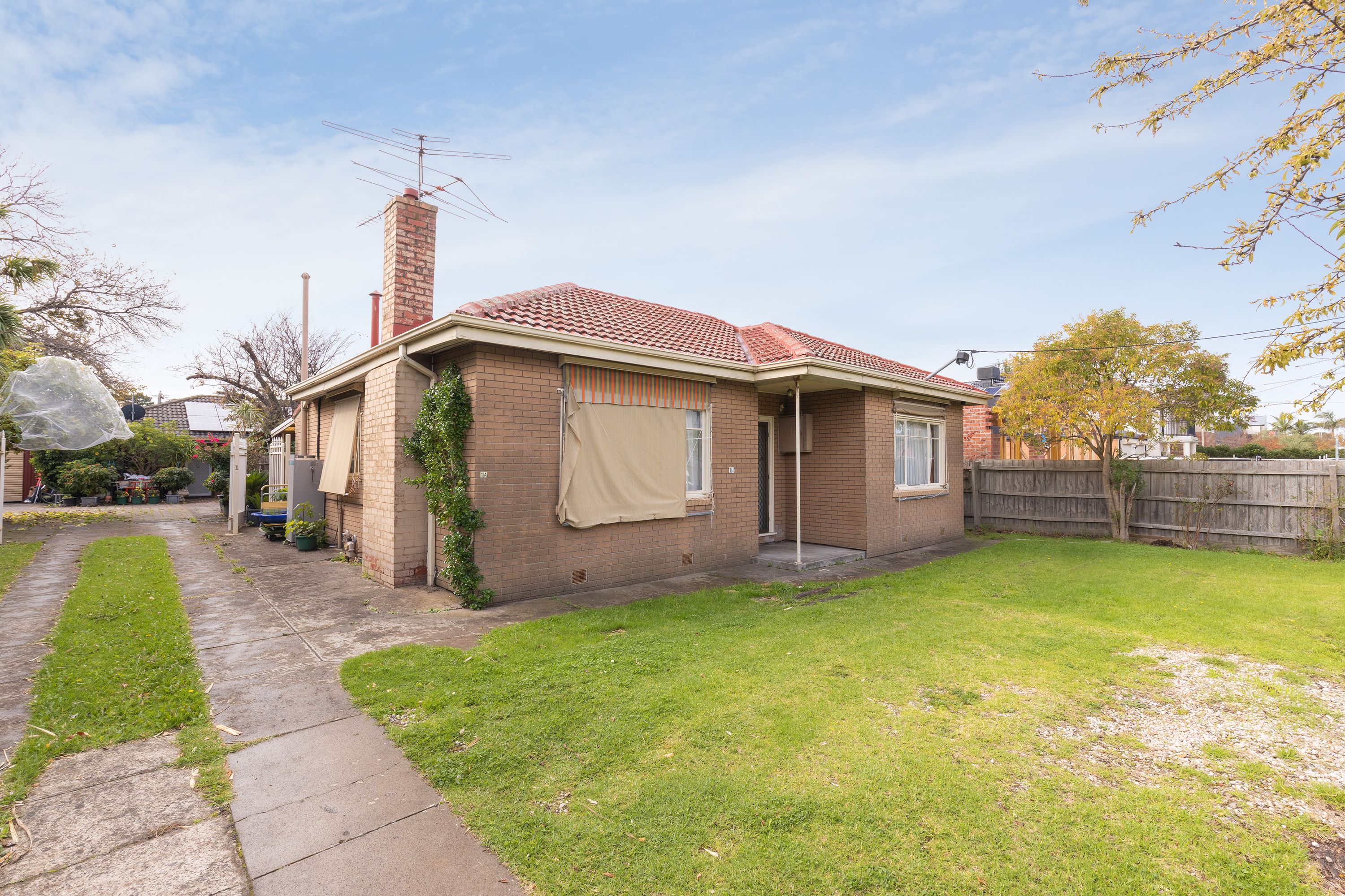 1A Colonsay Road