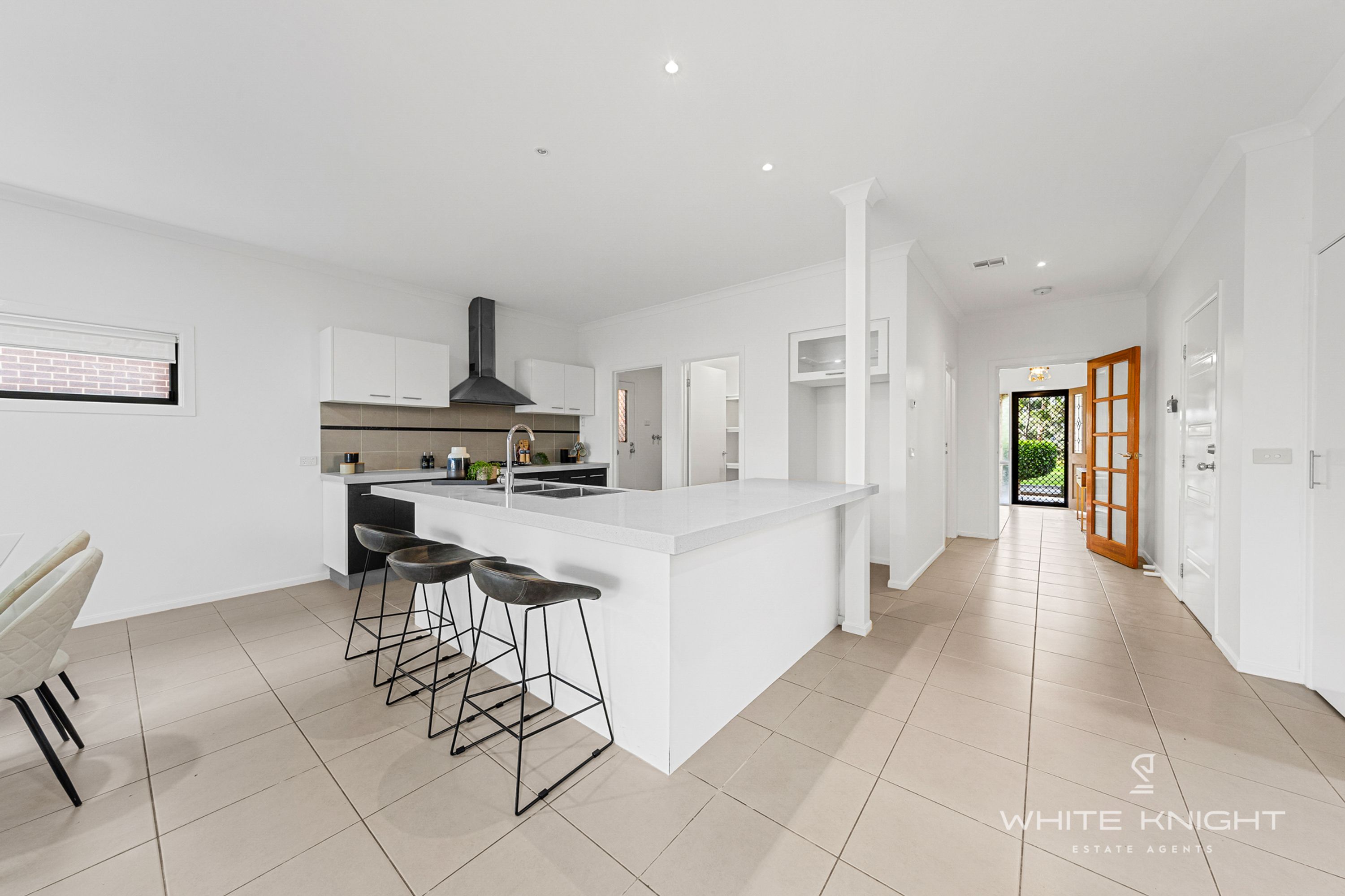 8 Errindura Place, Caroline Springs VIC 3023, Caroline Springs - Thumbnail 8
