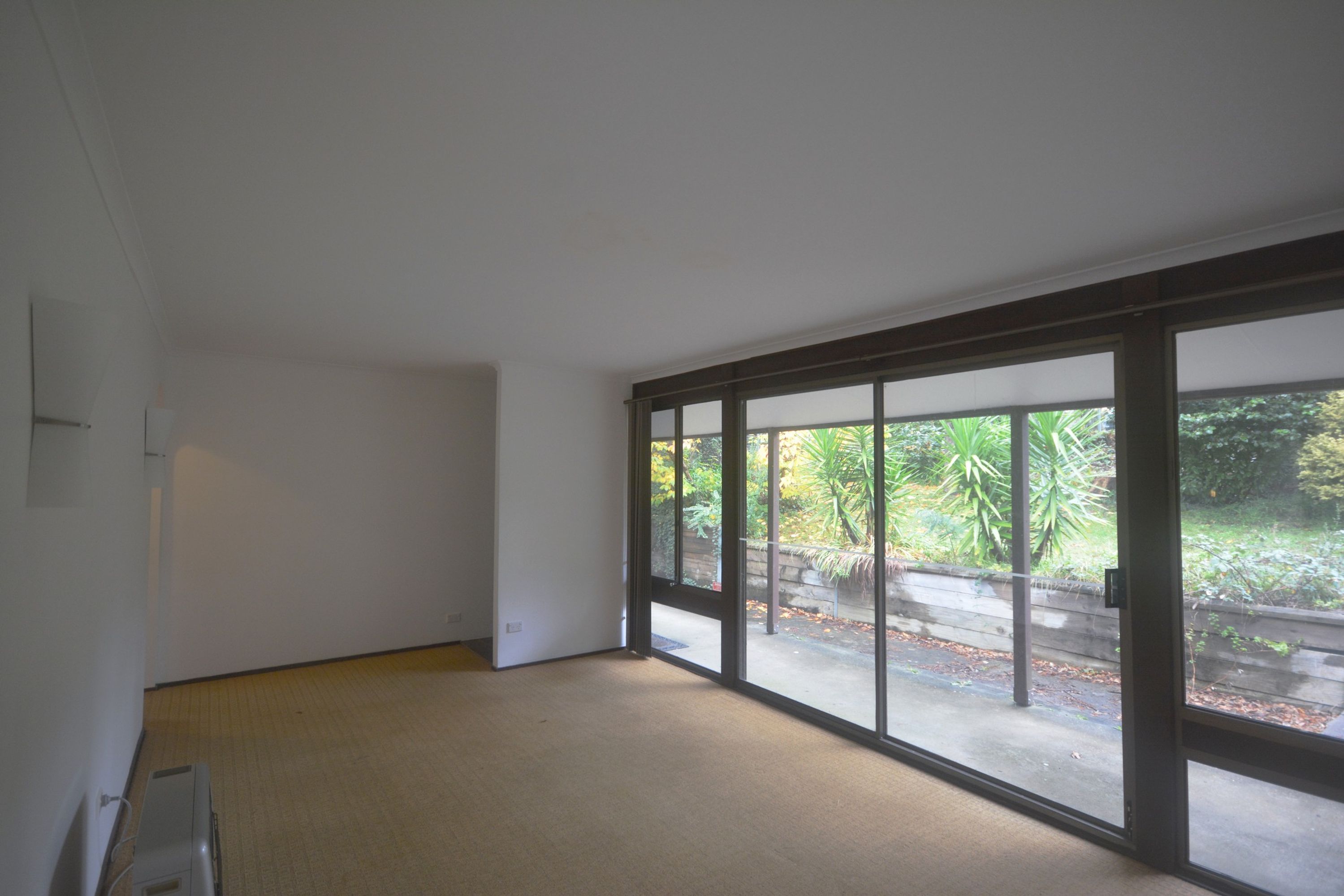 4 Myrtle Street, Katoomba - Thumbnail 2