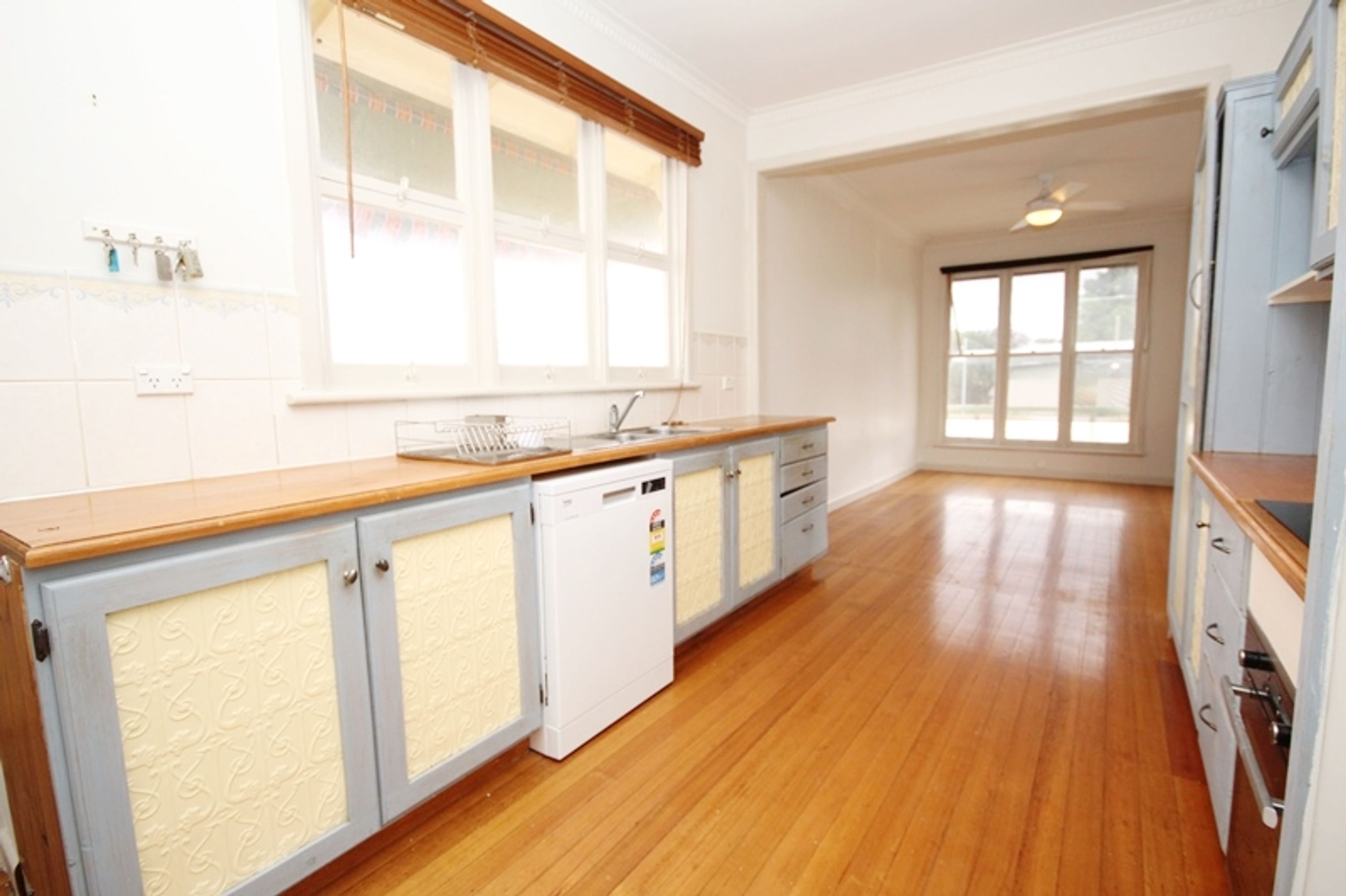3 Ivy Street, Horsham VIC 3400, Horsham - Thumbnail 2