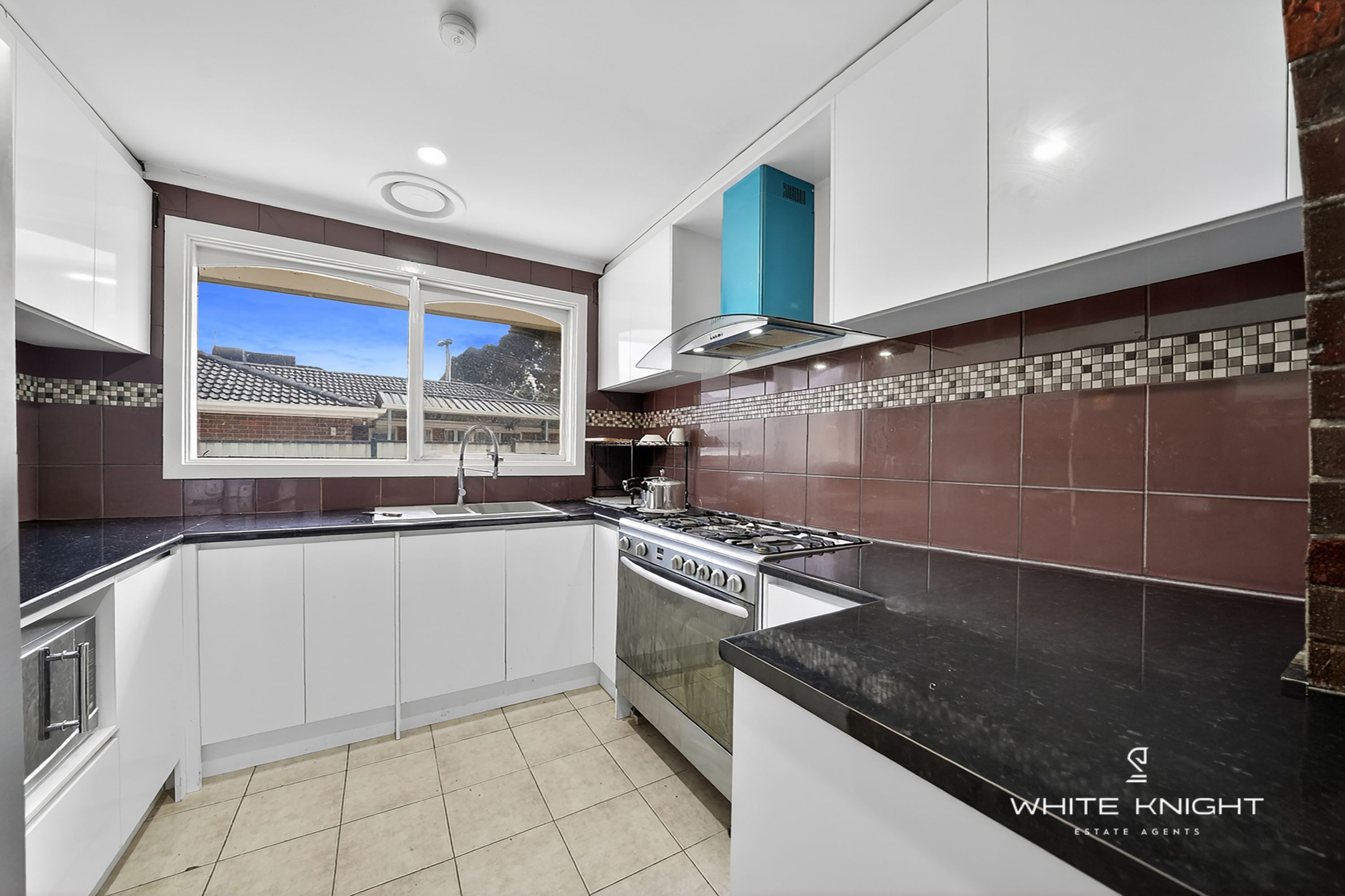 24 Claremont Crescent, Hoppers Crossing VIC 3029, Hoppers Crossing - Thumbnail 2