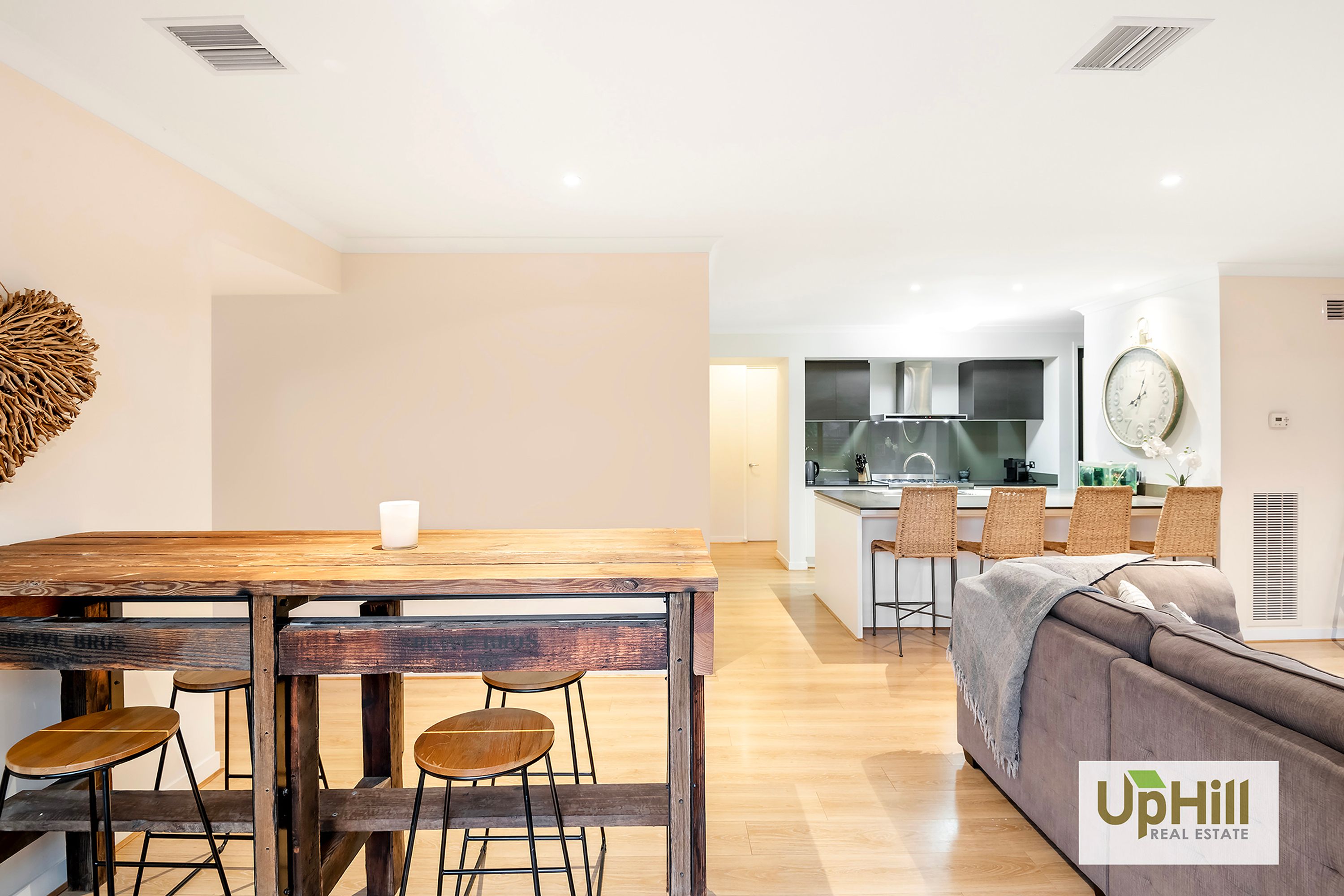 27 Lonarto Avenue, Clyde North - Thumbnail 8