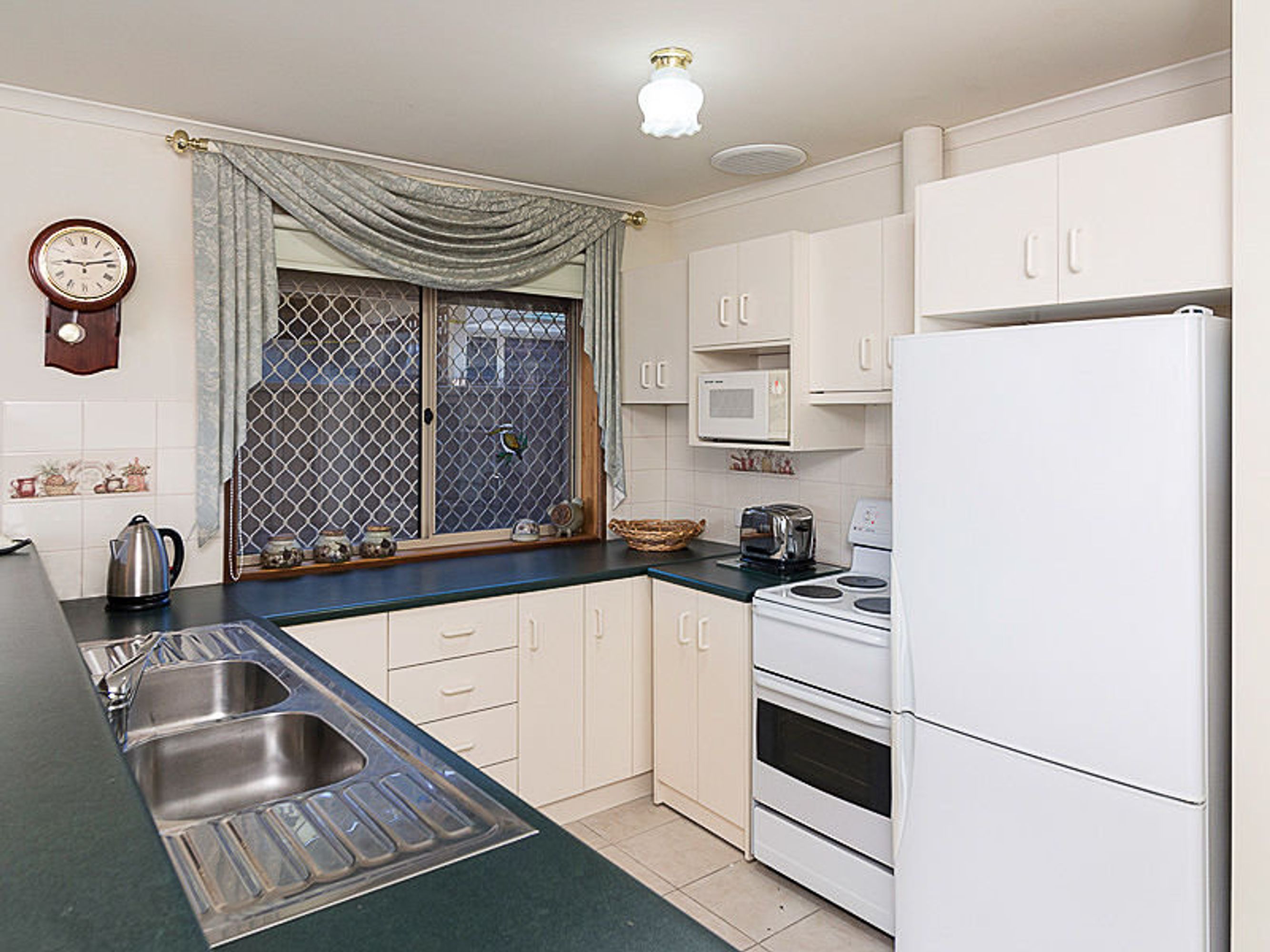 16 Barker Road, Mount Barker, SA 5251, Mount Barker - Thumbnail 4