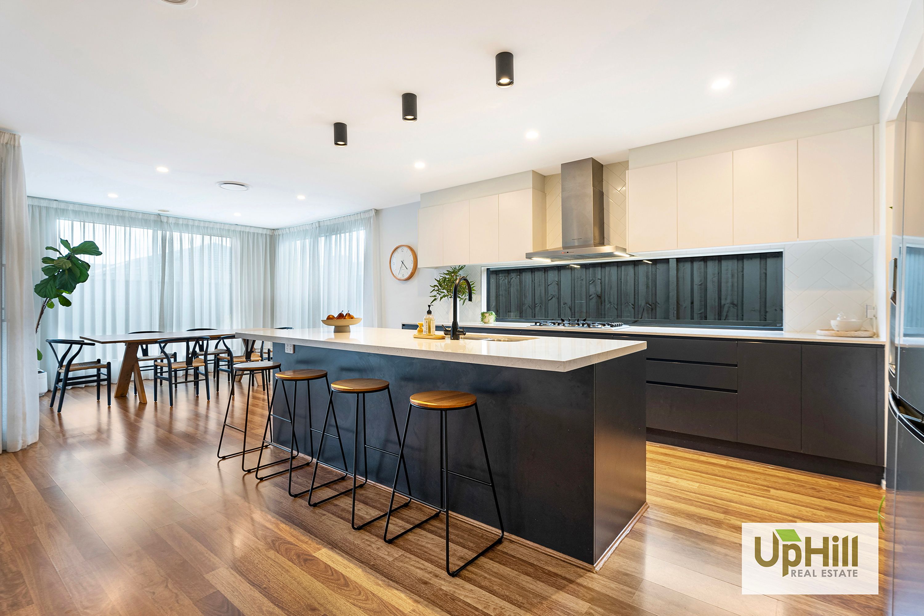 13 Picnic Avenue, Clyde North - Thumbnail 7