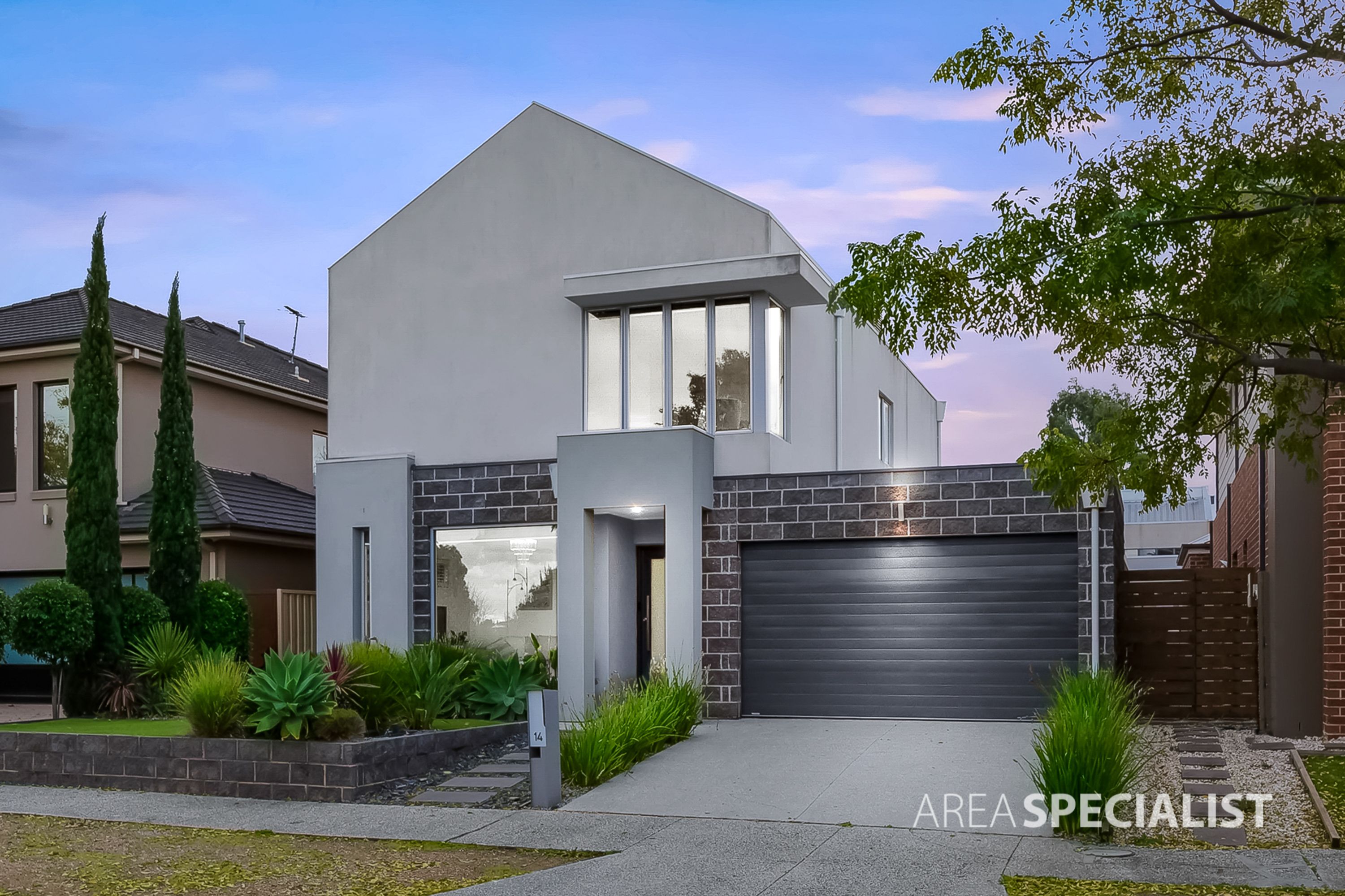 14 Lawson Way, Caroline Springs VIC 3023, Caroline Springs - Thumbnail 2