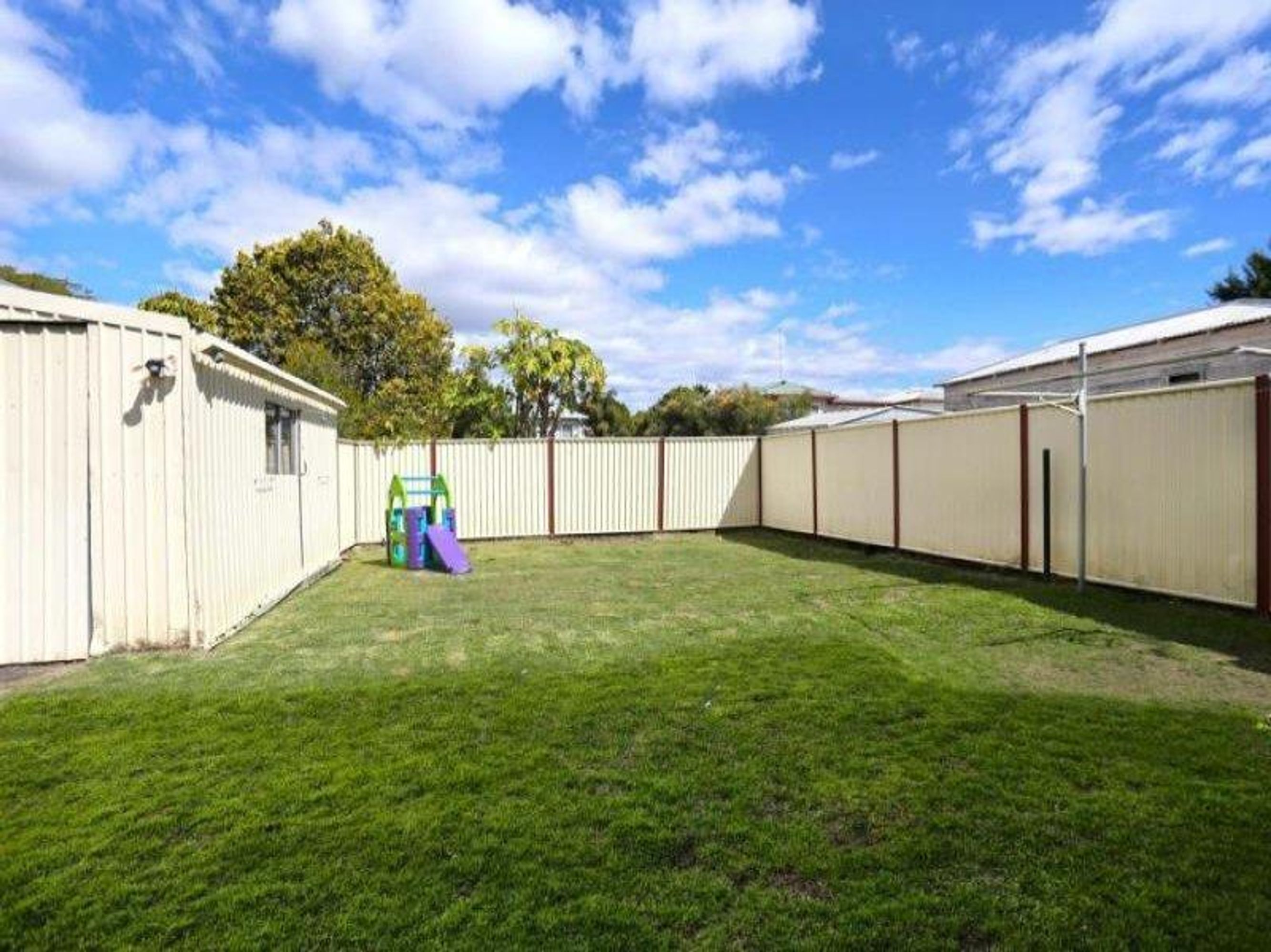 251 Hoof Street, Grafton - Thumbnail 7