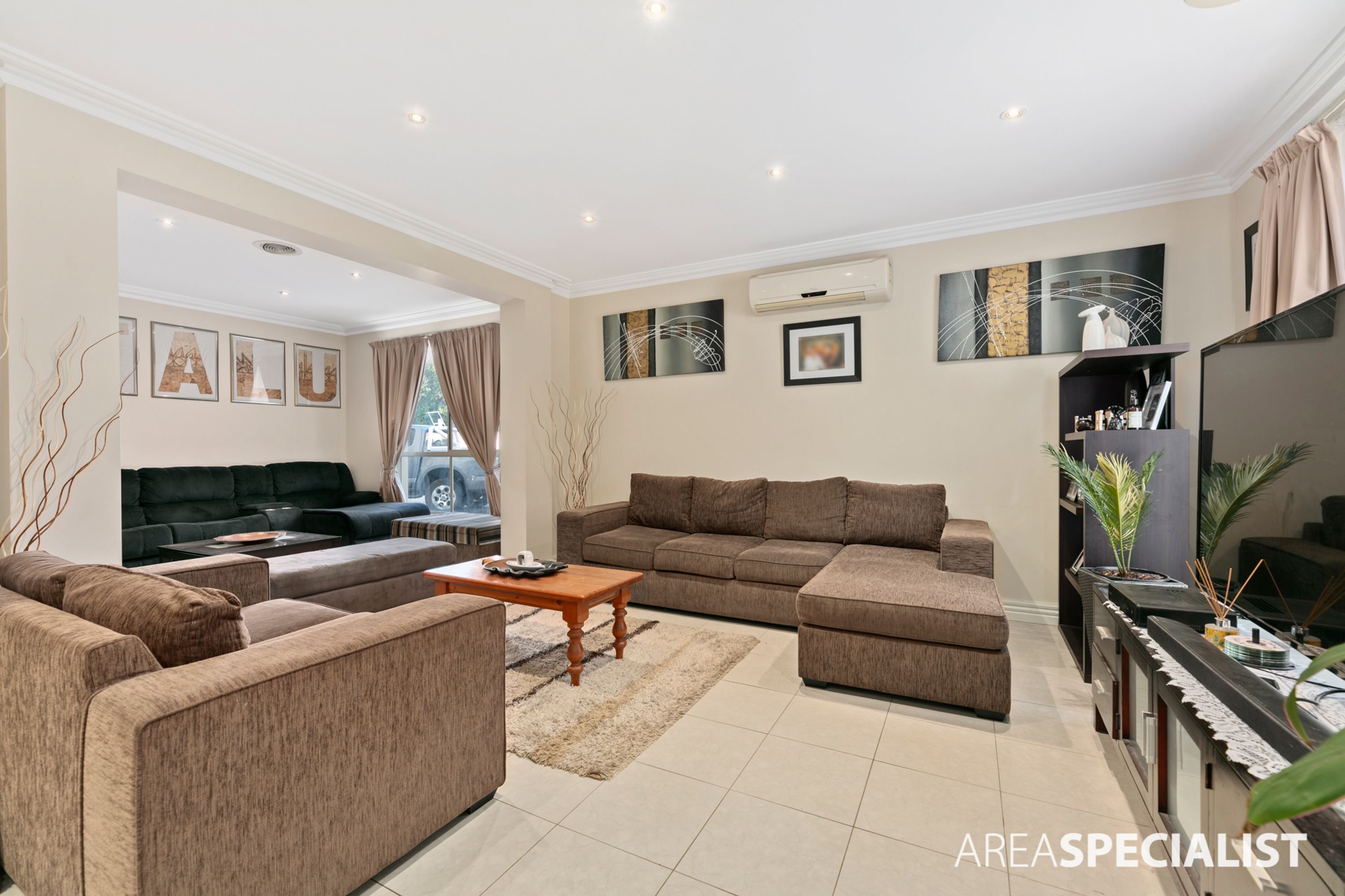 6 Tyrell Walk, Caroline Springs VIC 3023, Caroline Springs - Thumbnail 4