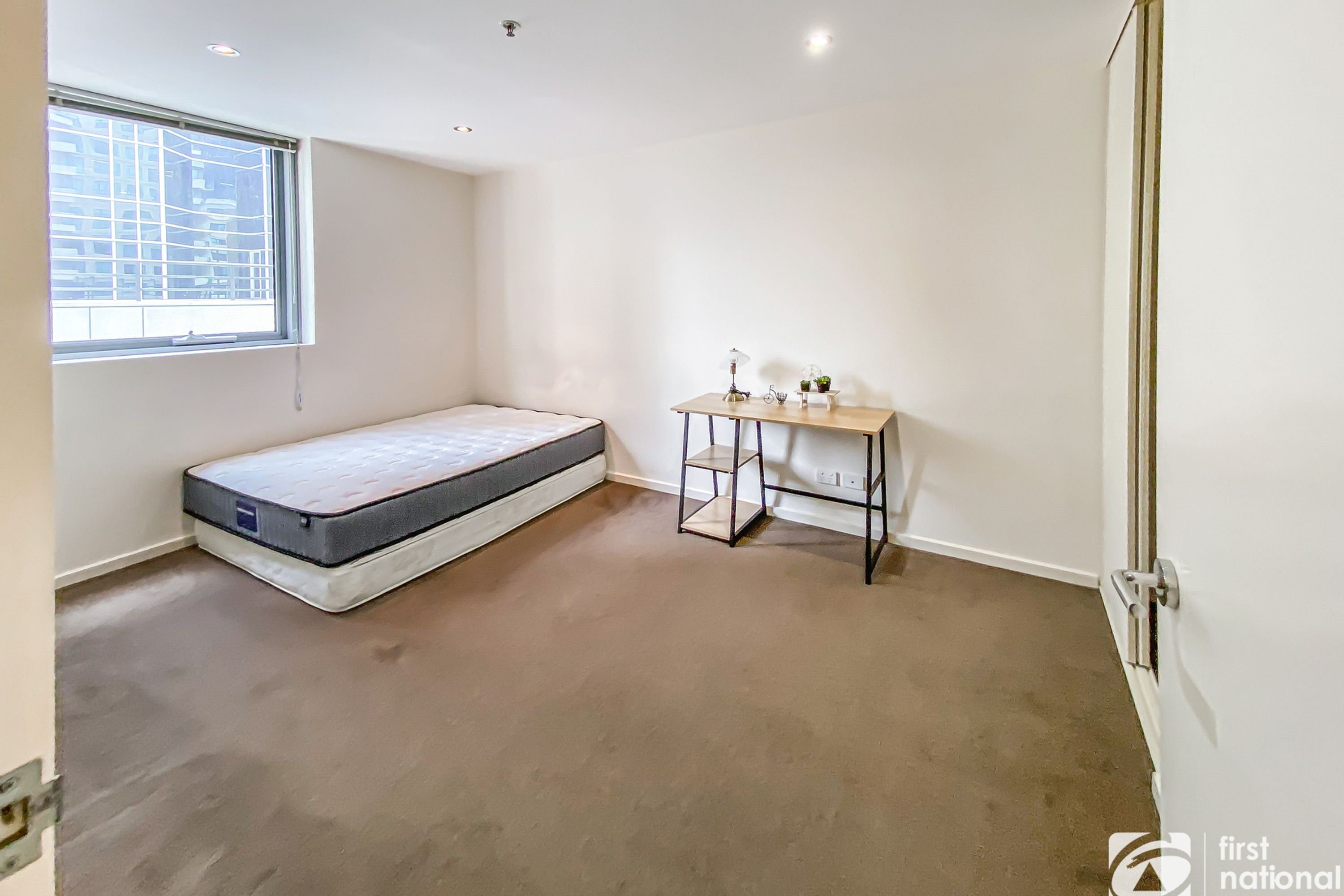 Level 7/8 Exploration Lane, Melbourne - Thumbnail 5