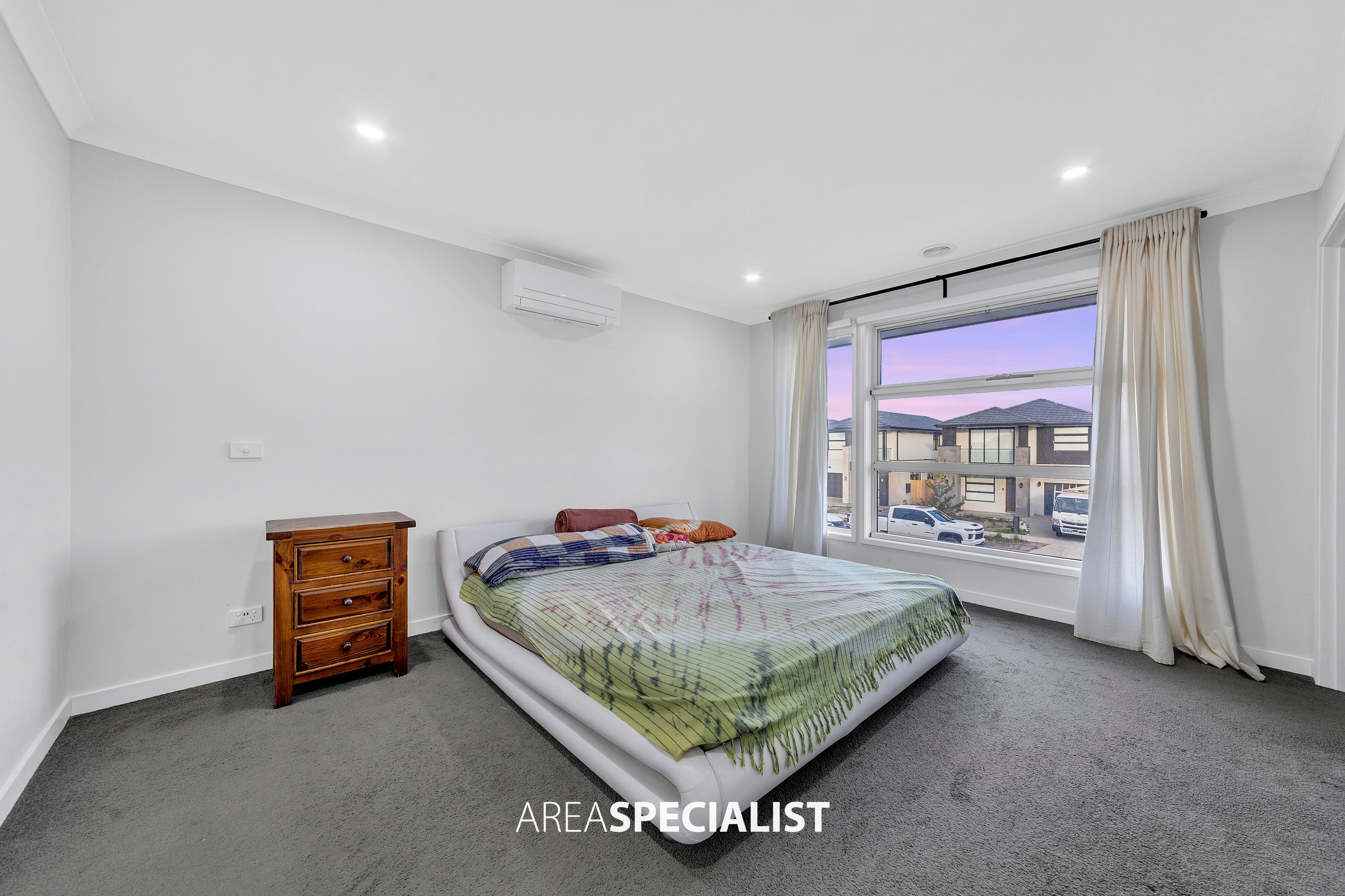 7 Undara Road, Clyde North, Clyde North - Thumbnail 7