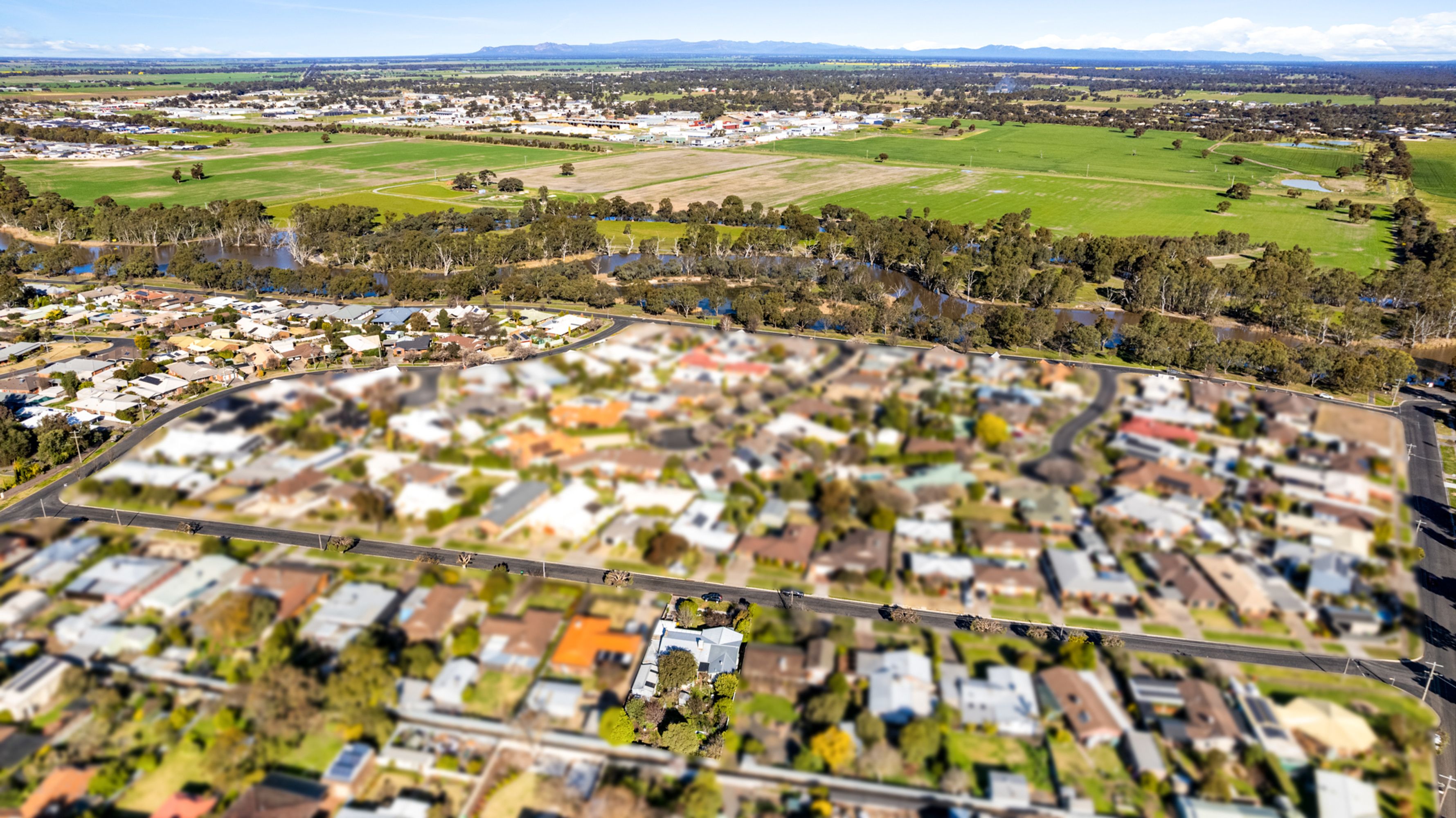 26 Penny Avenue, Horsham VIC 3400, Horsham - Thumbnail 2