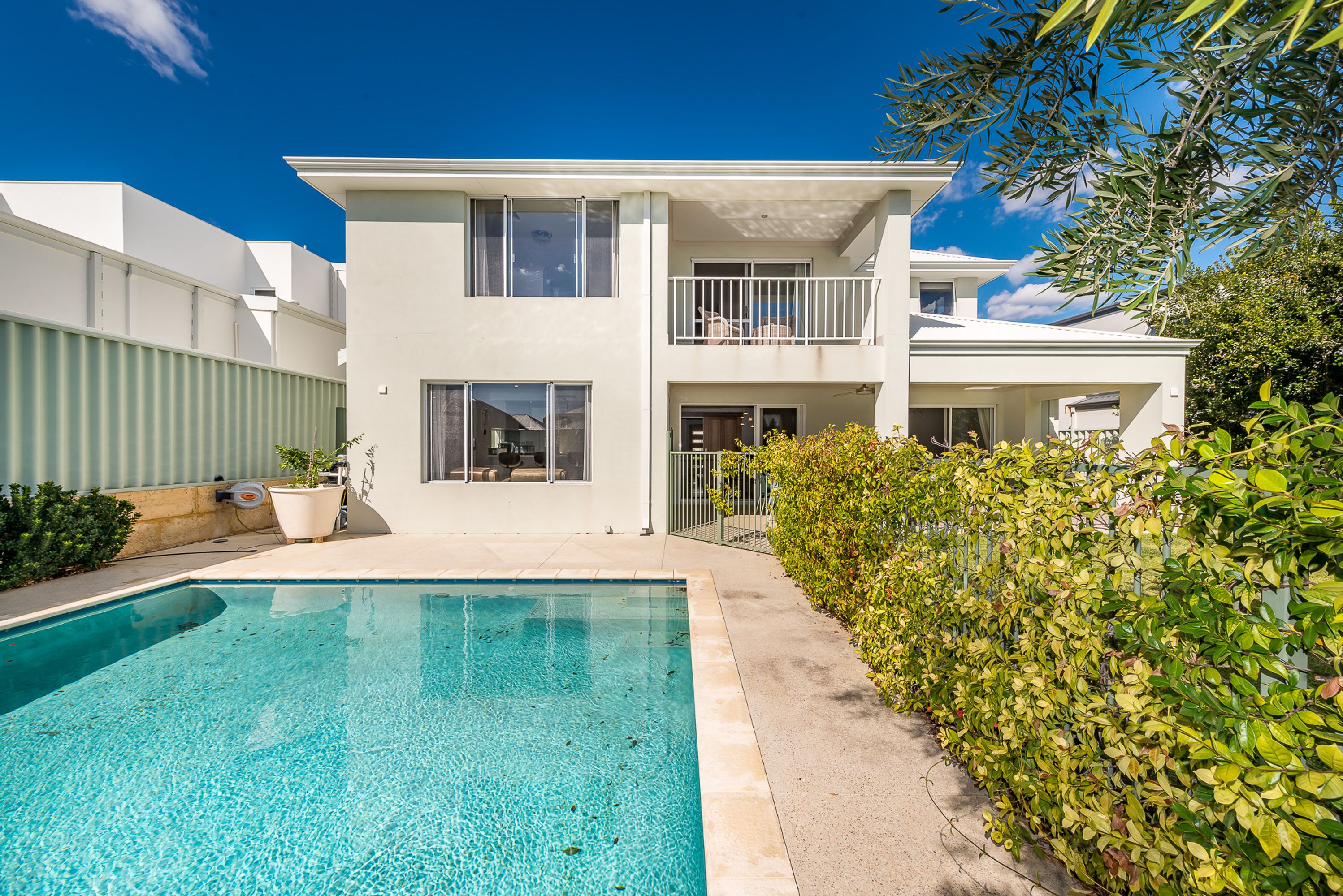 30 Blackpool Promenade, Iluka - Thumbnail 2