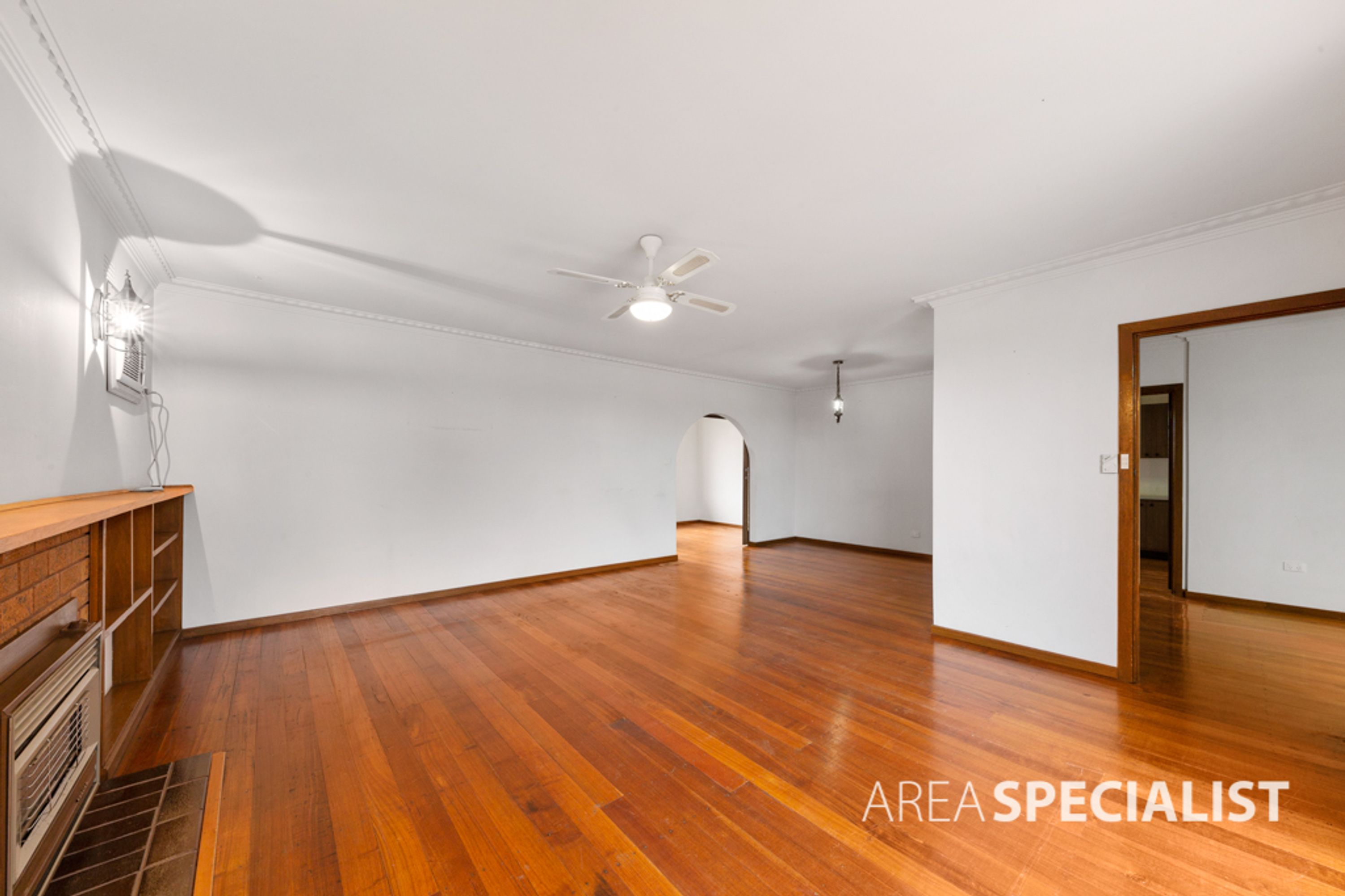 7 Highcombe Crescent, St Albans VIC 3021, St Albans - Thumbnail 4