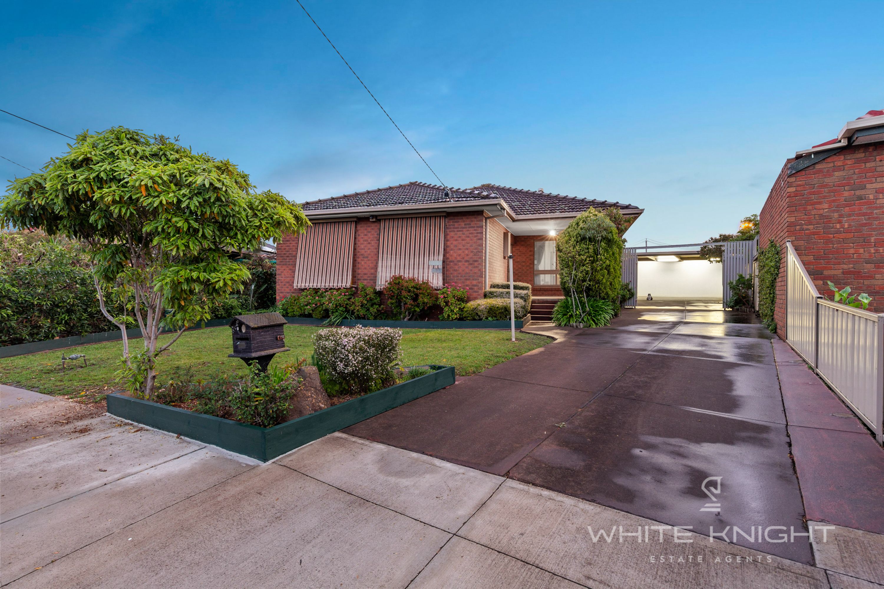 35 Harefield Crescent, Kealba VIC 3021, Kealba - Thumbnail 2