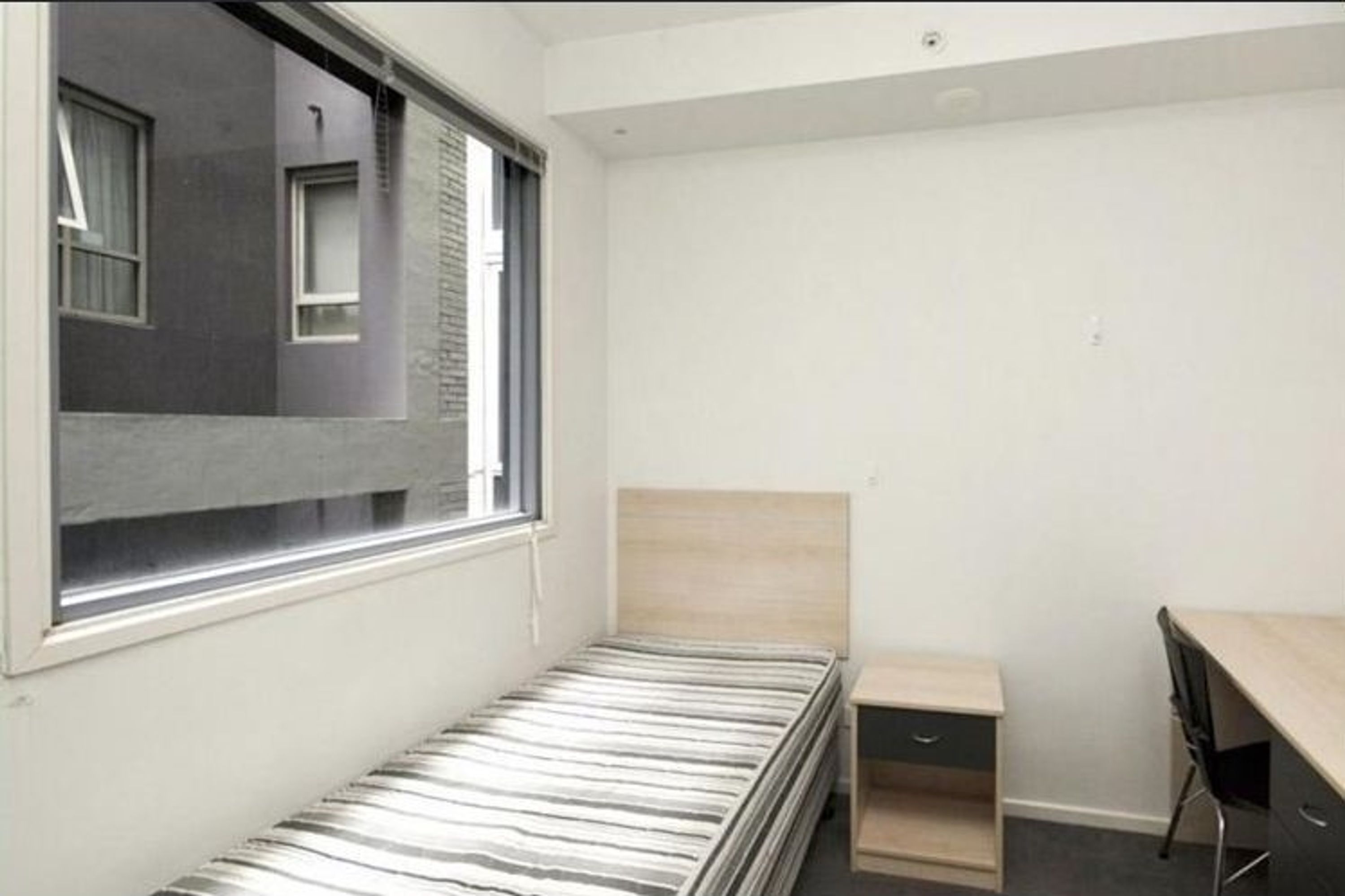 606/39 Lonsdale Street, Melbourne - Thumbnail 3