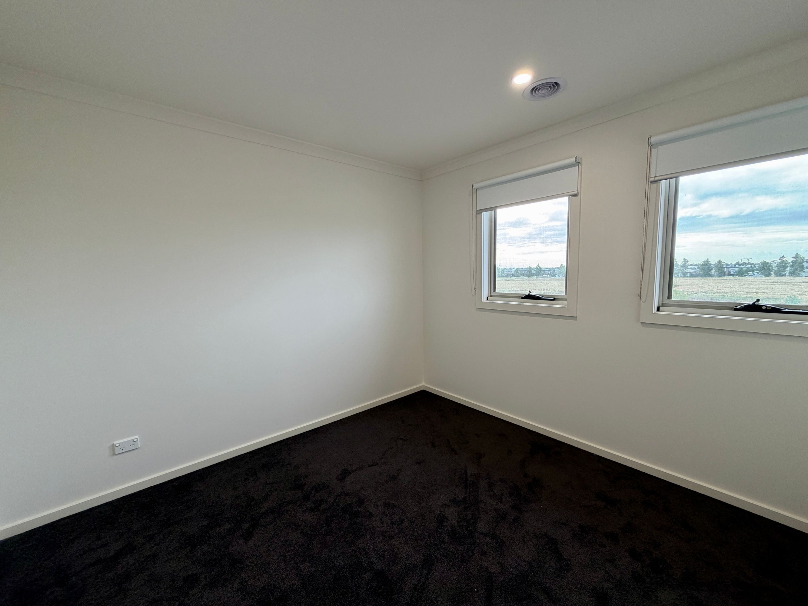 72 Viola Drive, Rockbank - Thumbnail 7