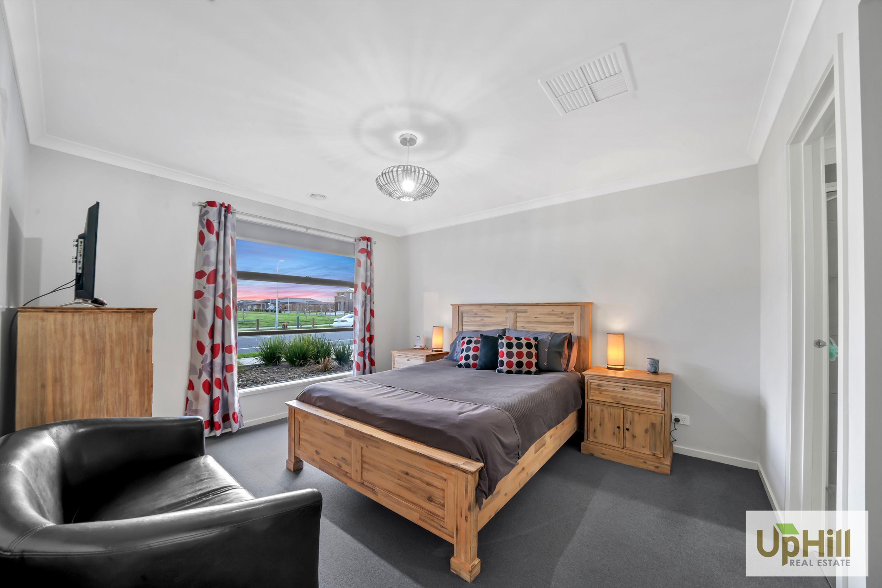 6 Kite Street, Clyde North - Thumbnail 2