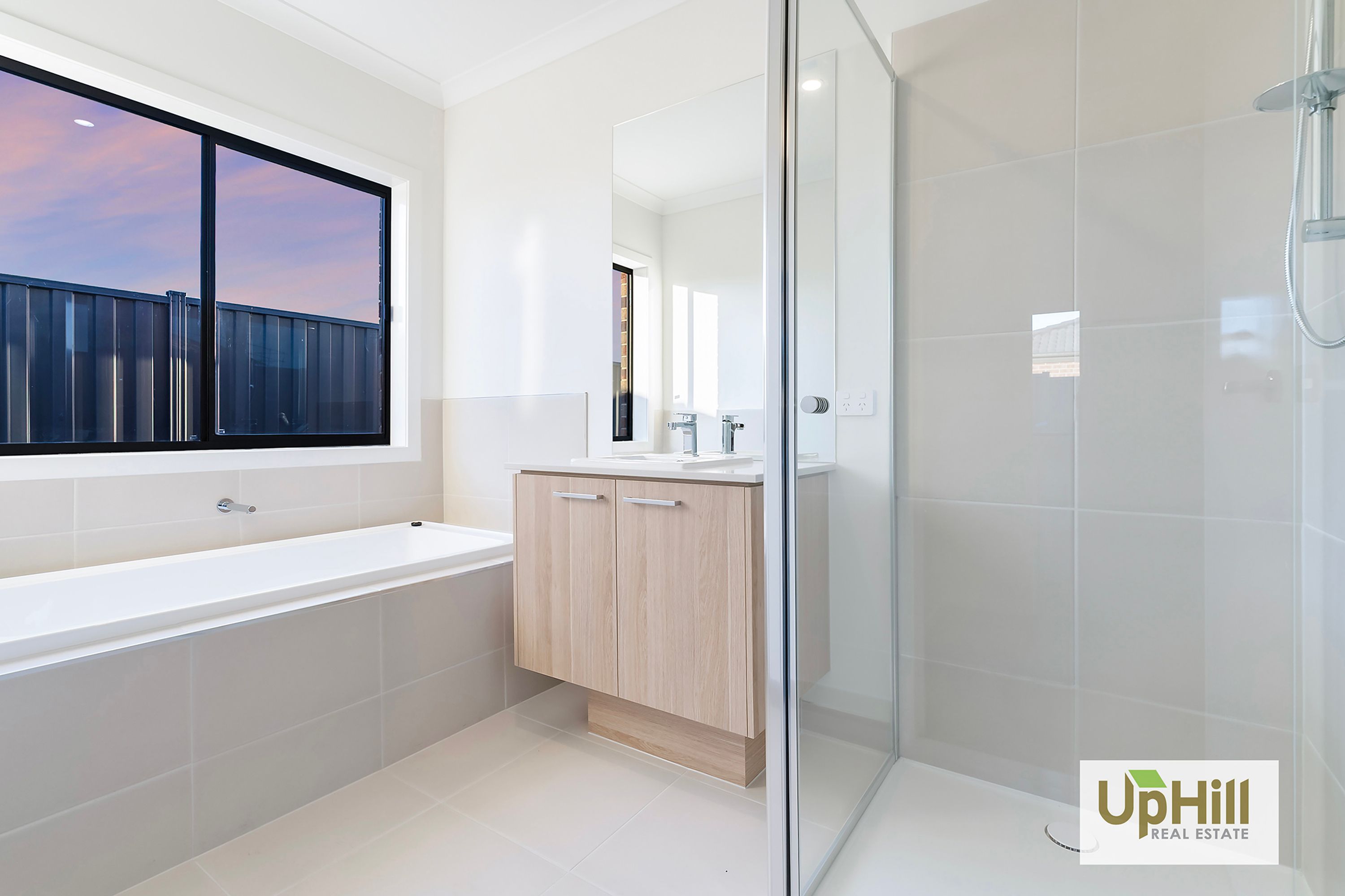 27 Cavern Boulevard, Clyde North - Thumbnail 7