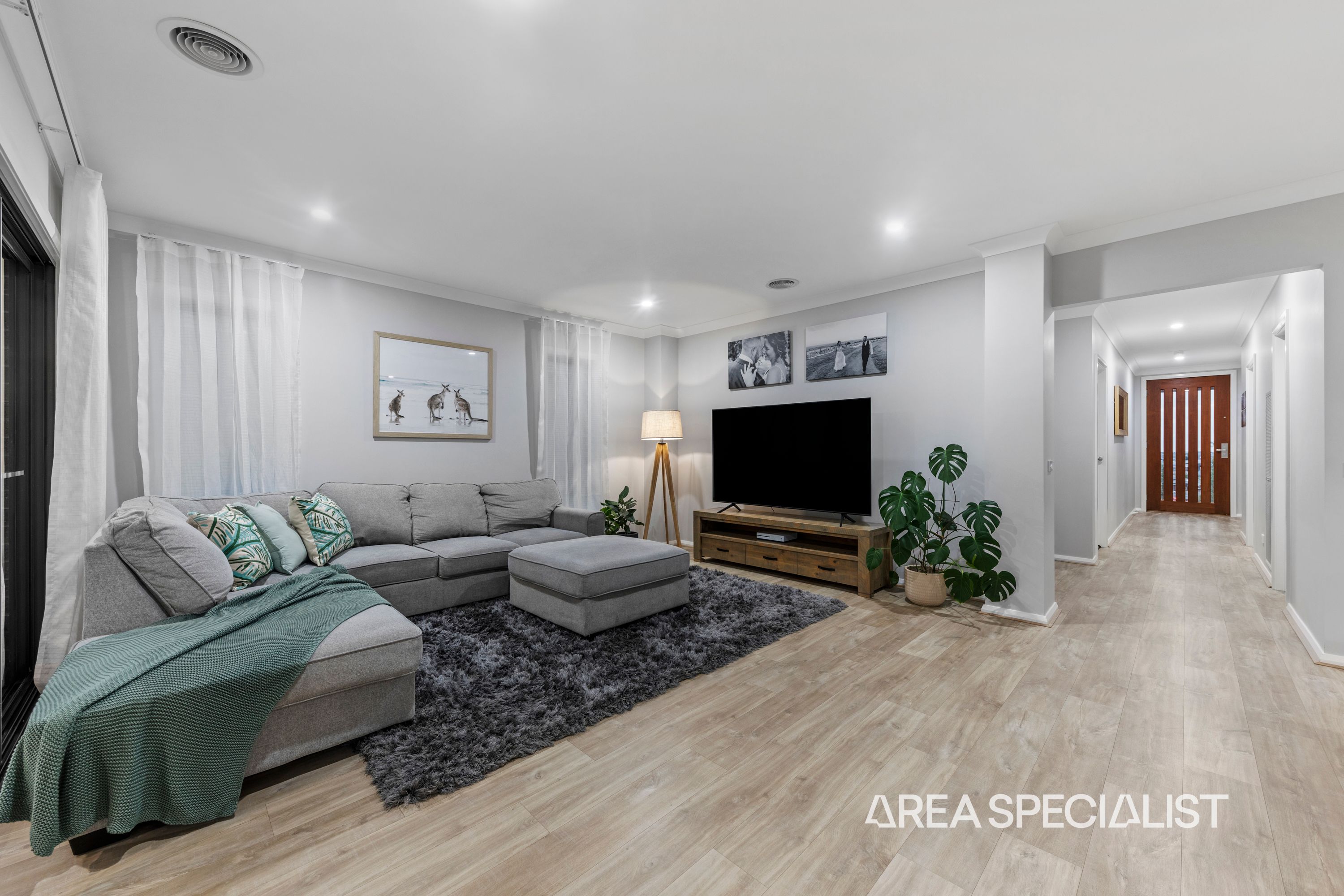 42 Meadowlea Crescent, Pakenham - Thumbnail 4