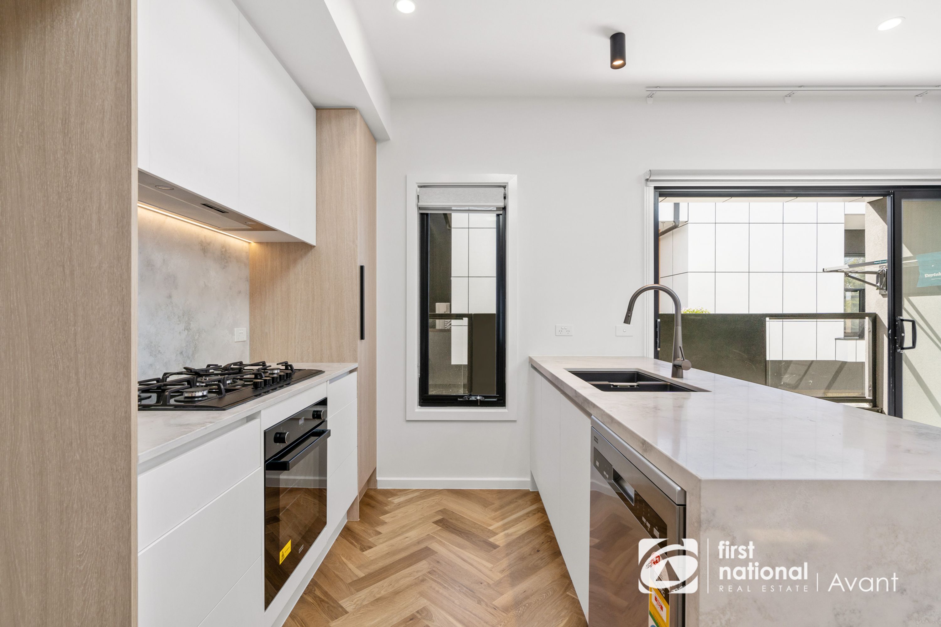 Unit 7/96 Beverley Street, Doncaster East - Thumbnail 4