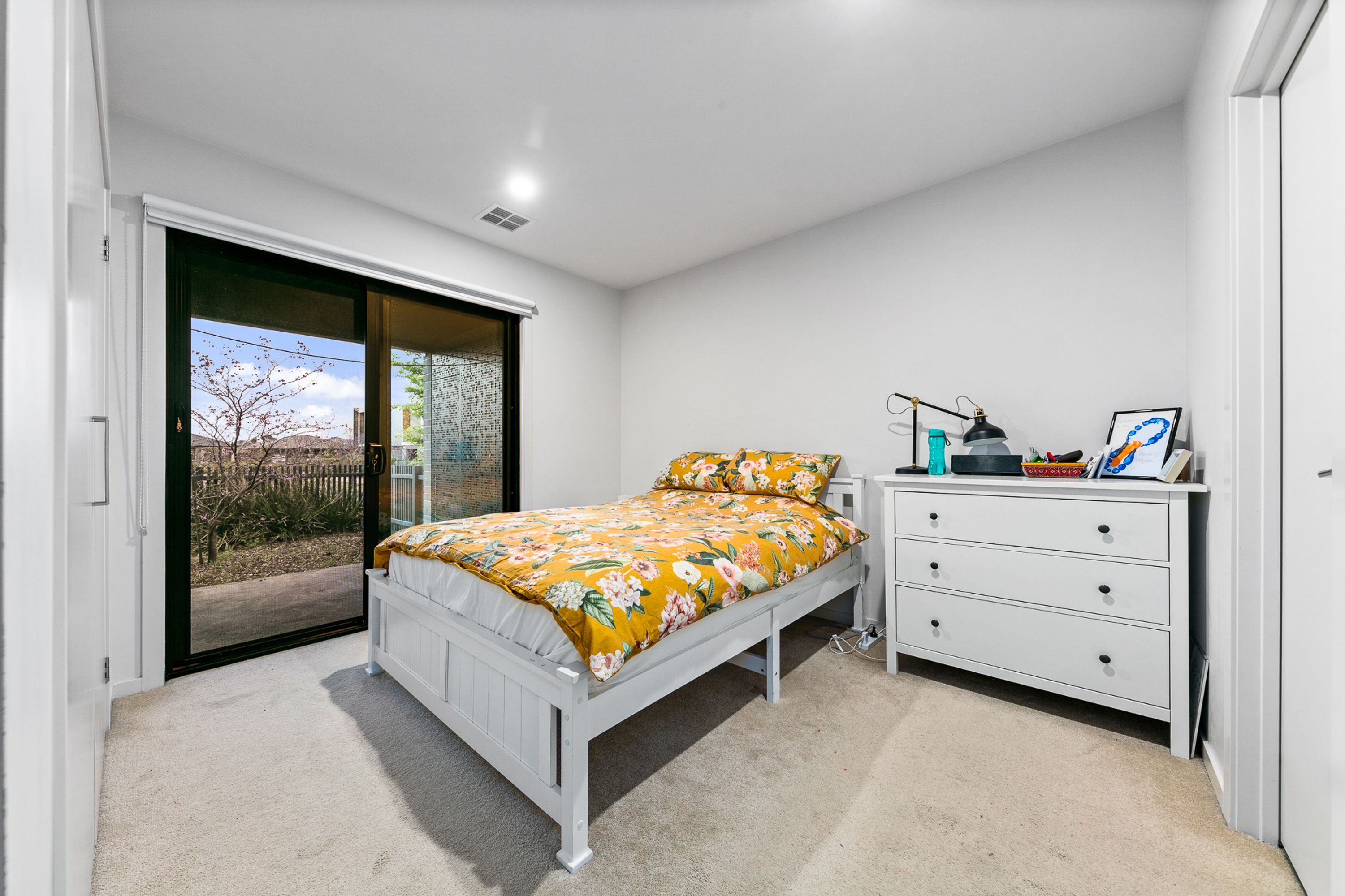 10 Helmsman Walk, Point Cook VIC 3030, Point Cook - Thumbnail 4