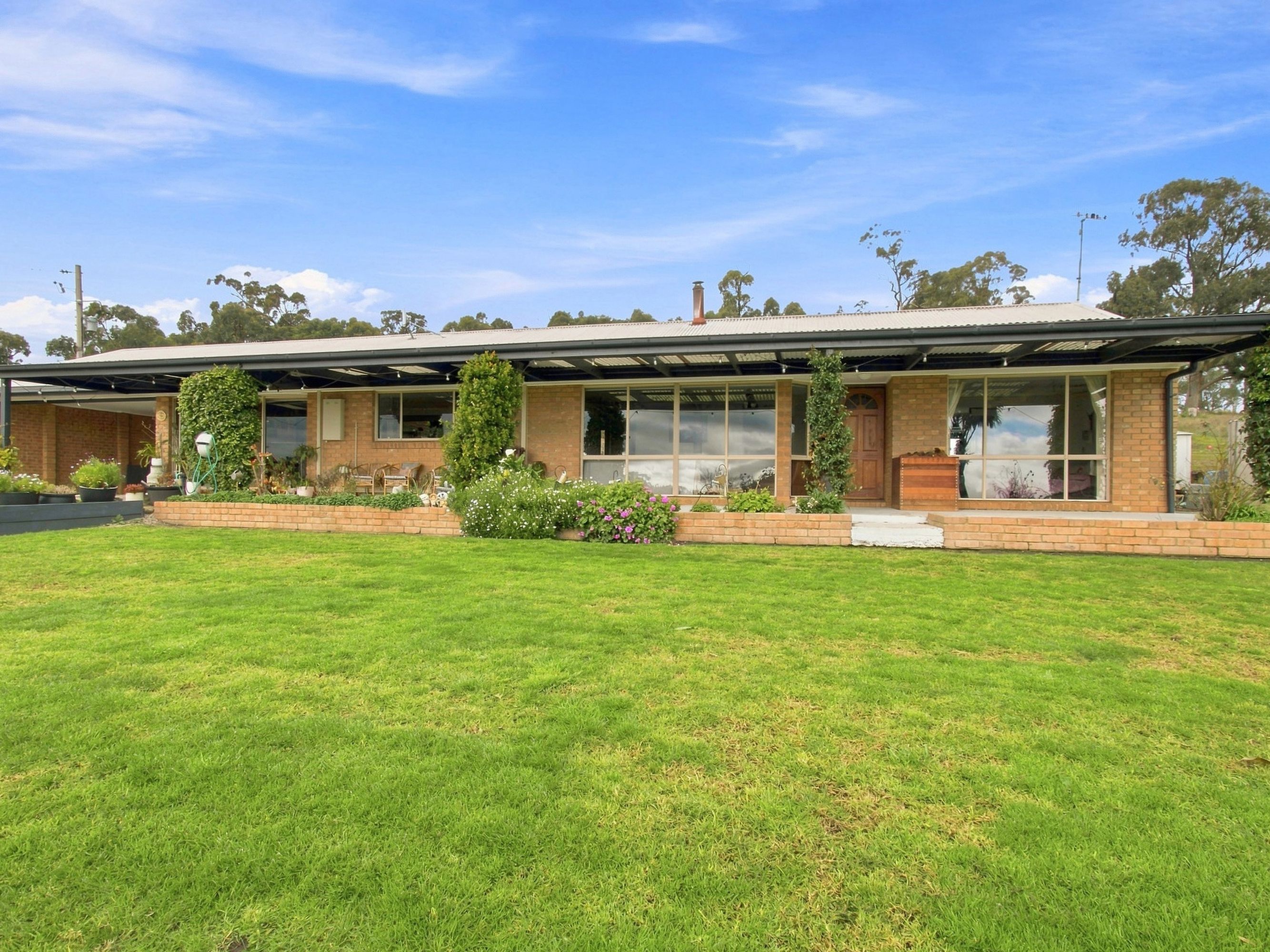 390 Whitelaws Track, Yinnar South - Image 1