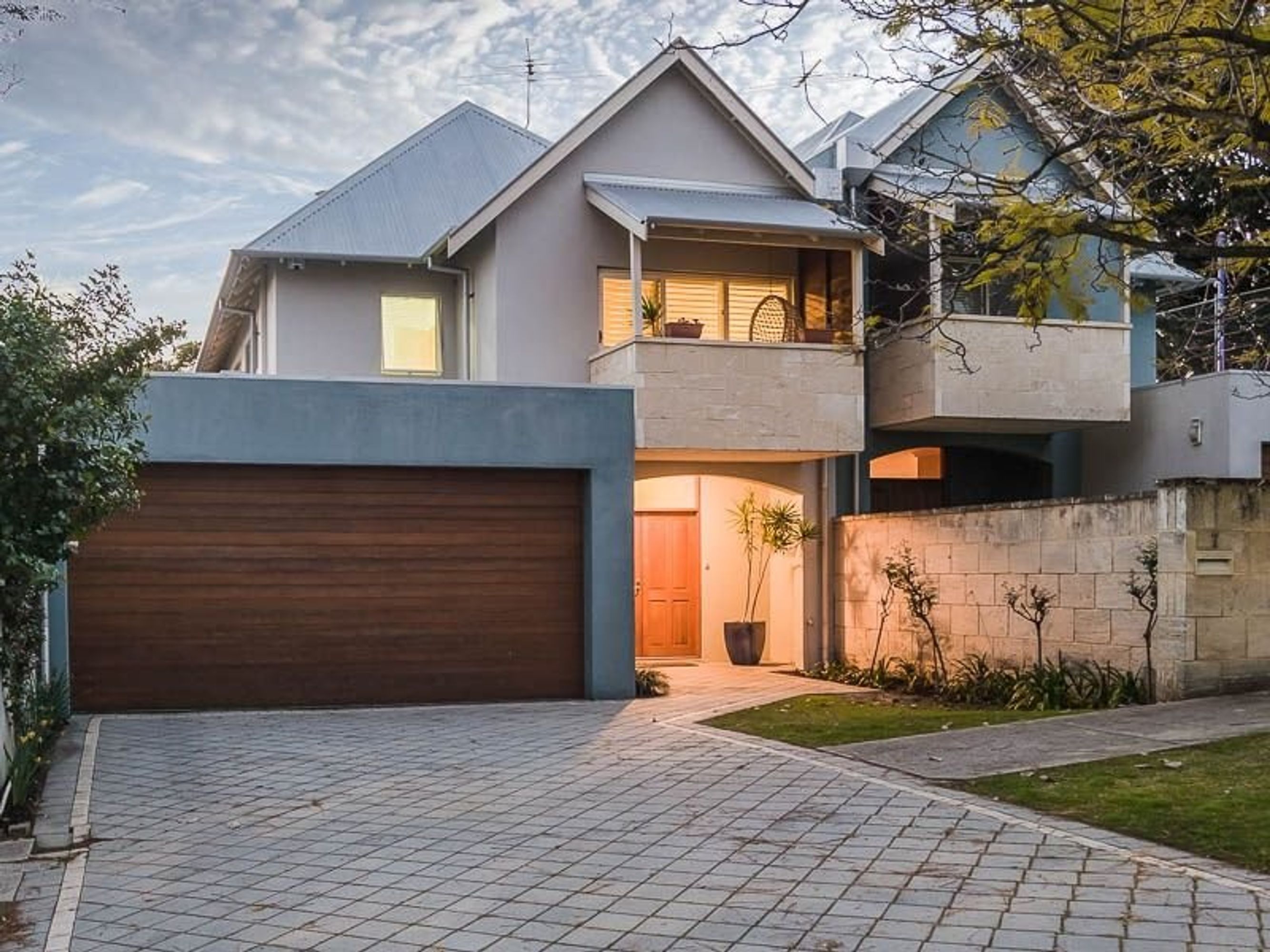 7 Lesser Street