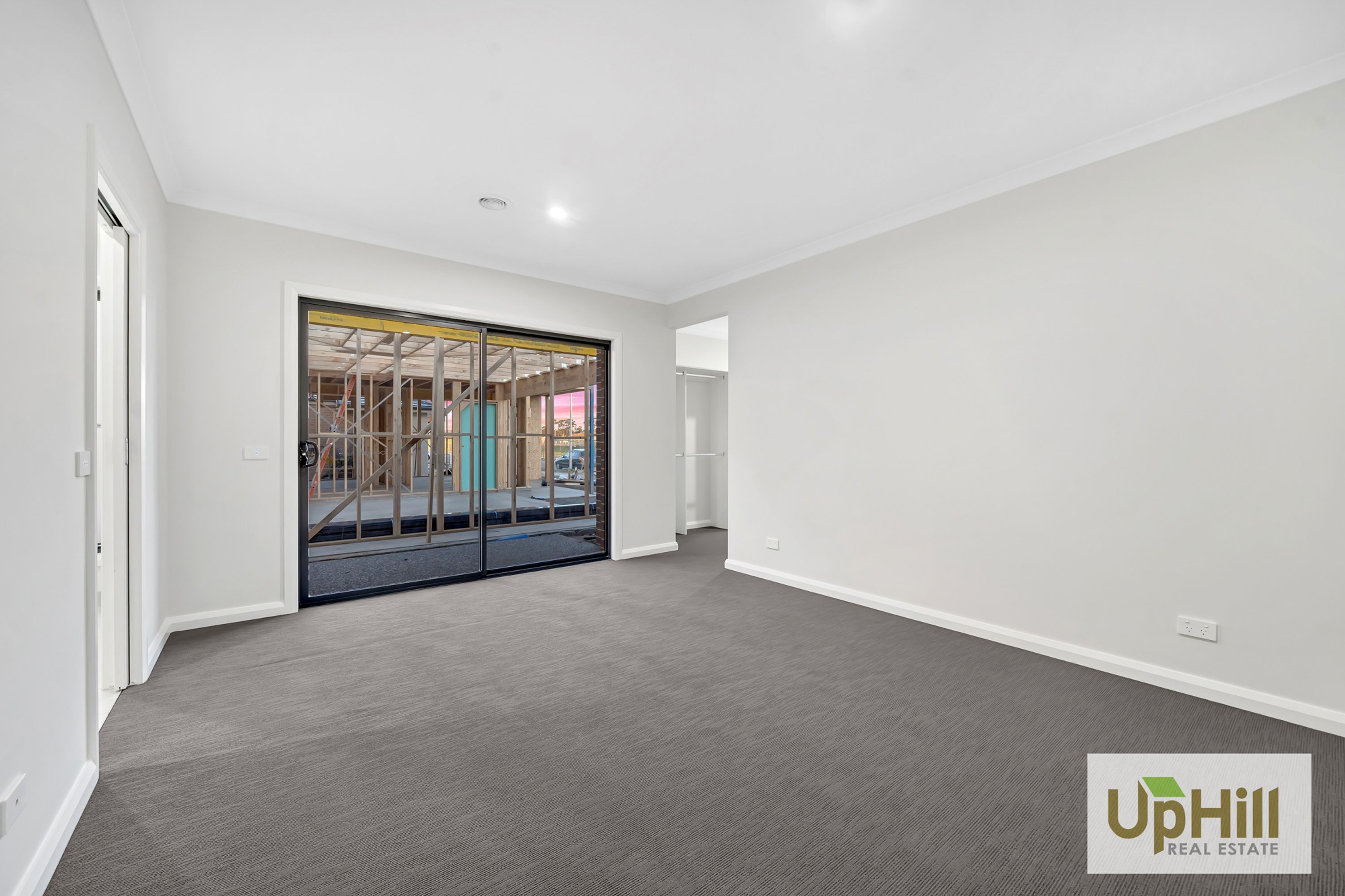 15 Vasello Circuit, Cranbourne South - Thumbnail 3